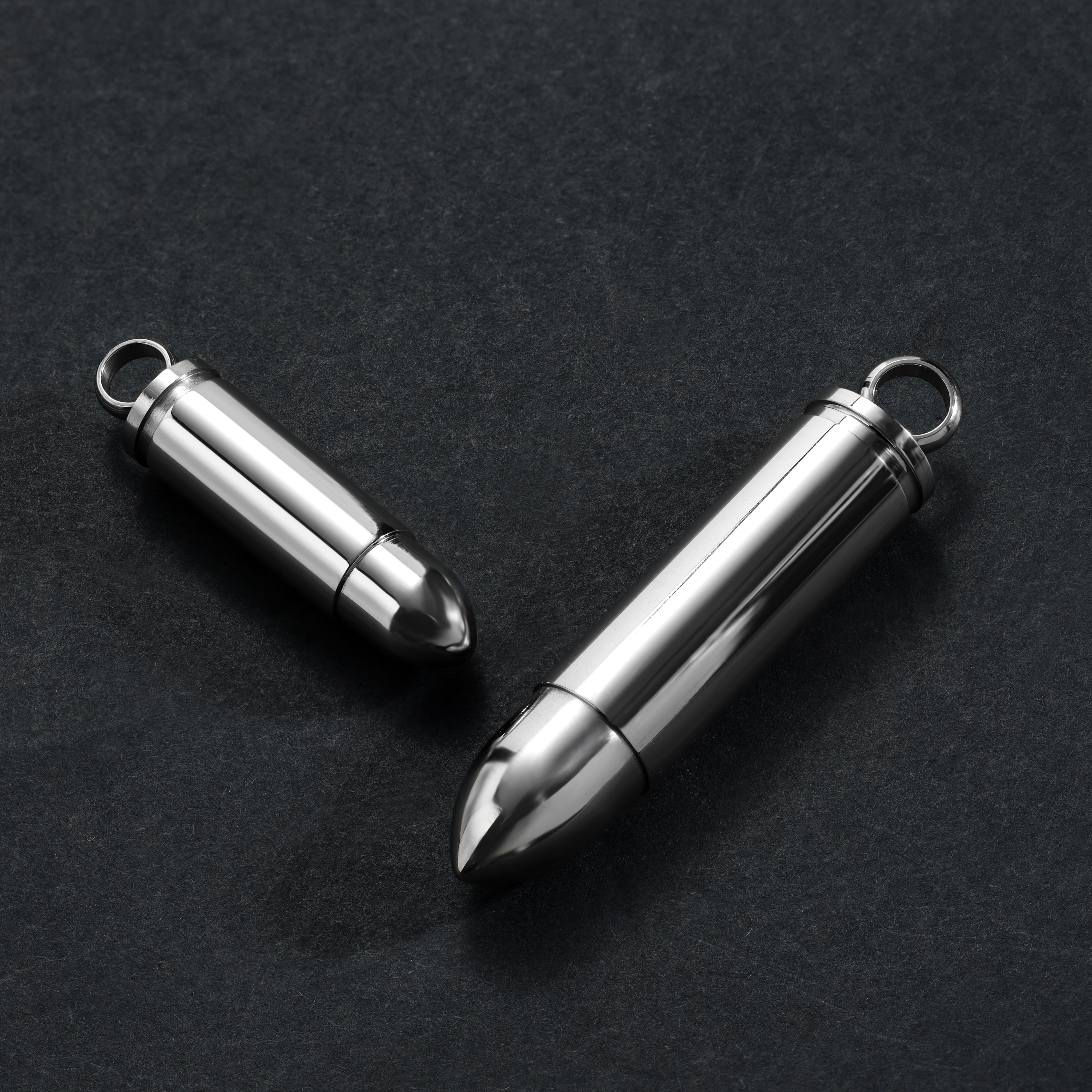 Verschiedene Anhänger aus Edelstahl 2 Bullet / Löwe Flügel / Patrone Bullet - Taipan Schmuck