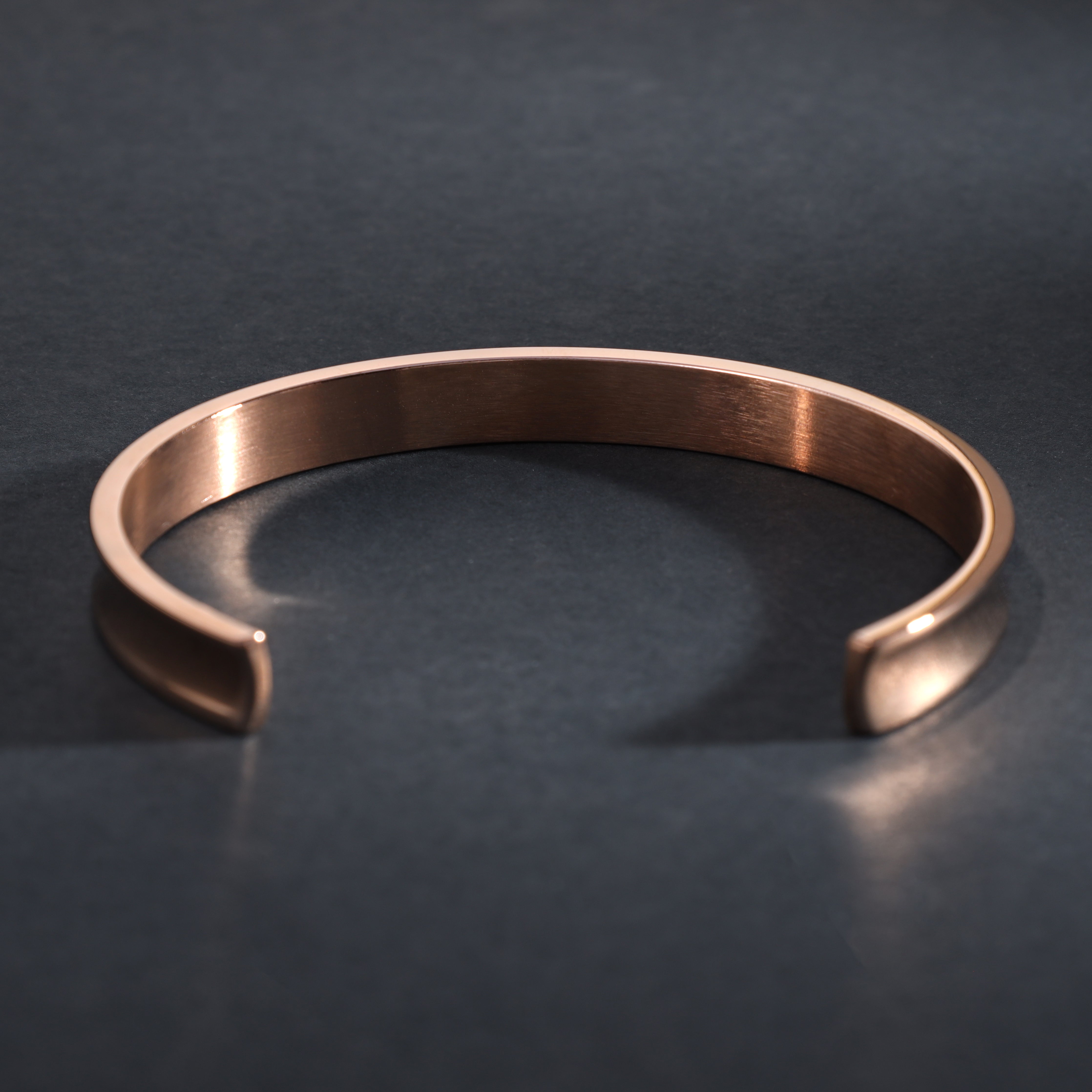 Armreif Armband 8mm breit aus Edelstahl Rosegold vergoldet - Taipan Schmuck