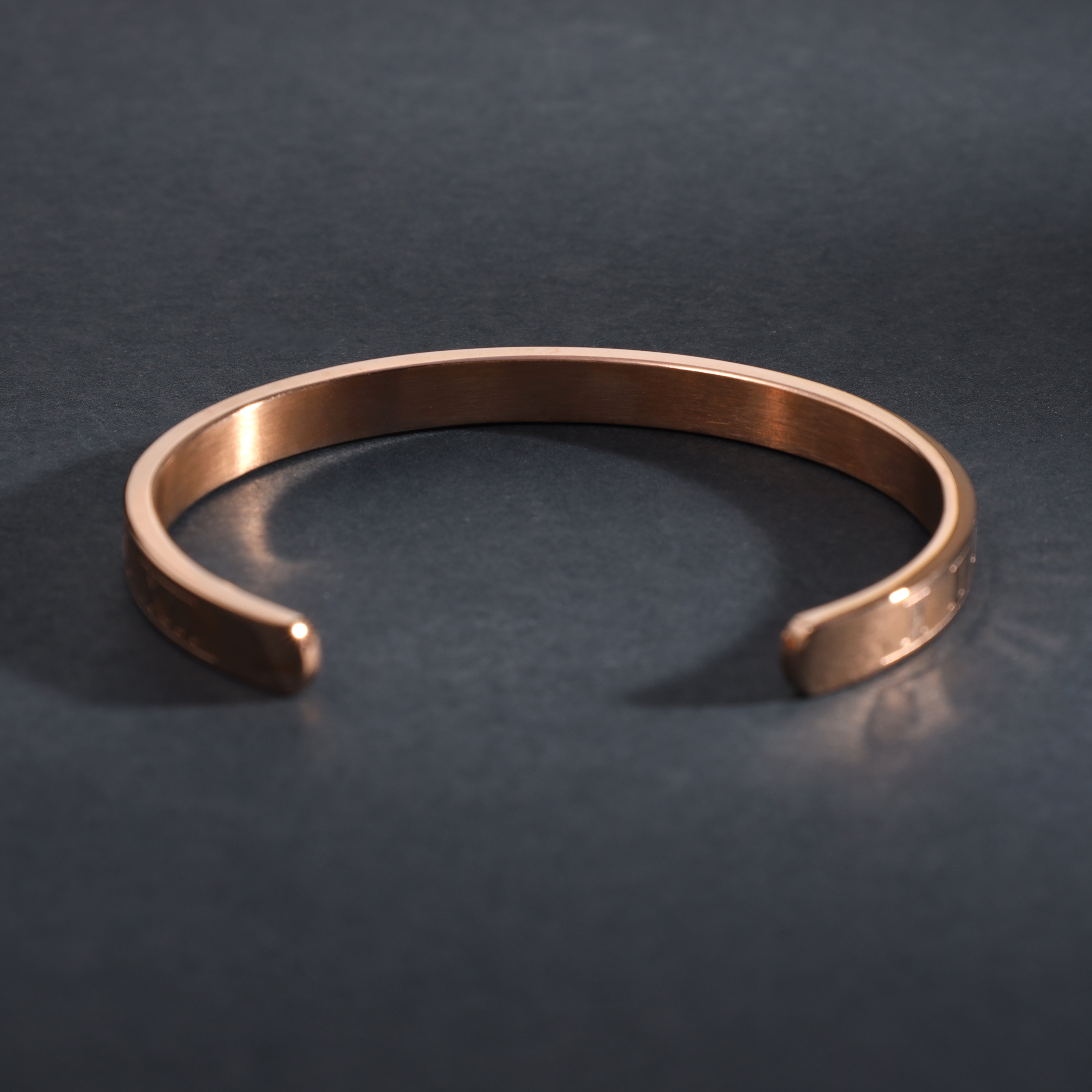 Armreif Armband Römische Ziffern 4mm breit aus Edelstahl Rosegold vergoldet - Taipan Schmuck