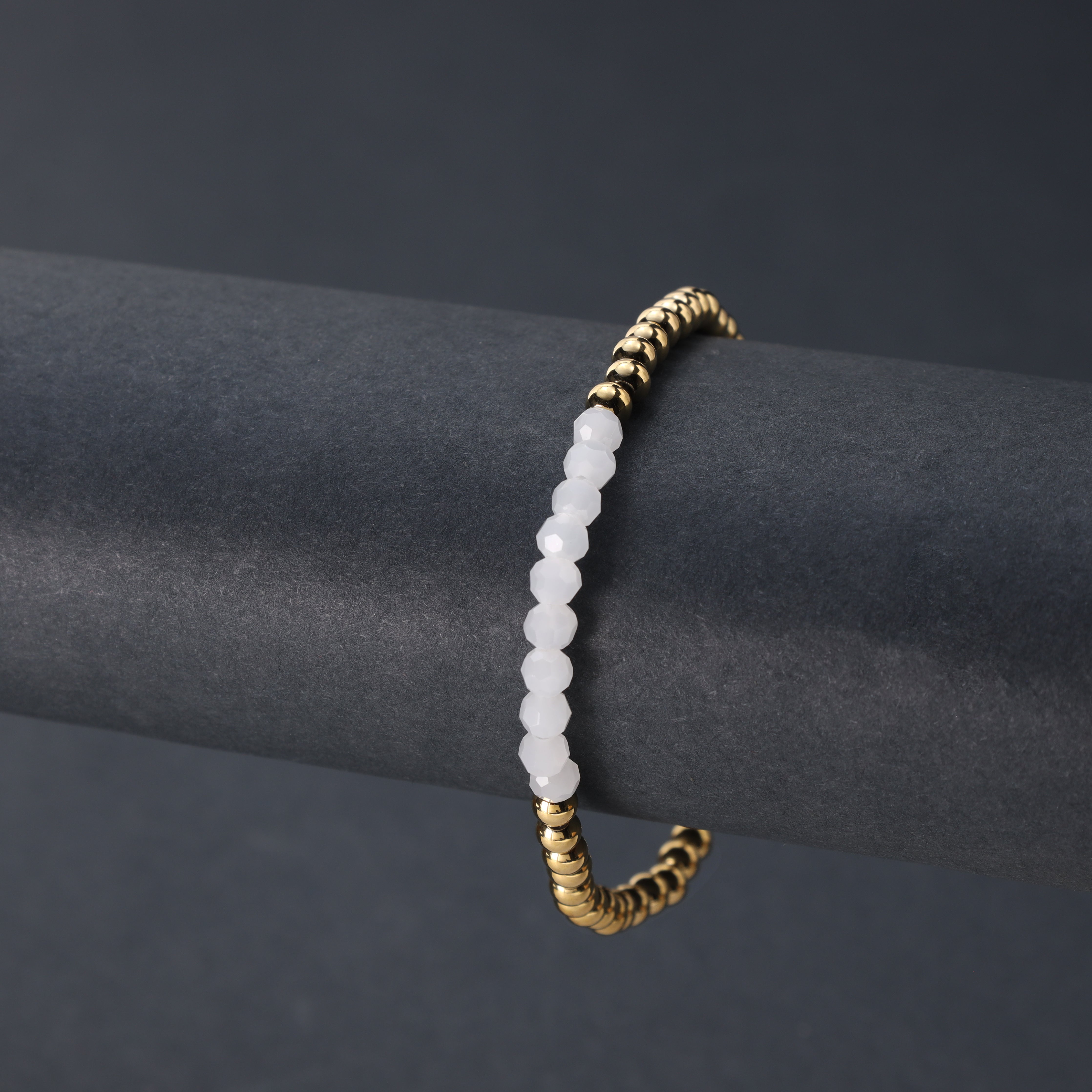 Damen Gold & Weiß Beads Armband aus Edelstahl - Taipan Schmuck
