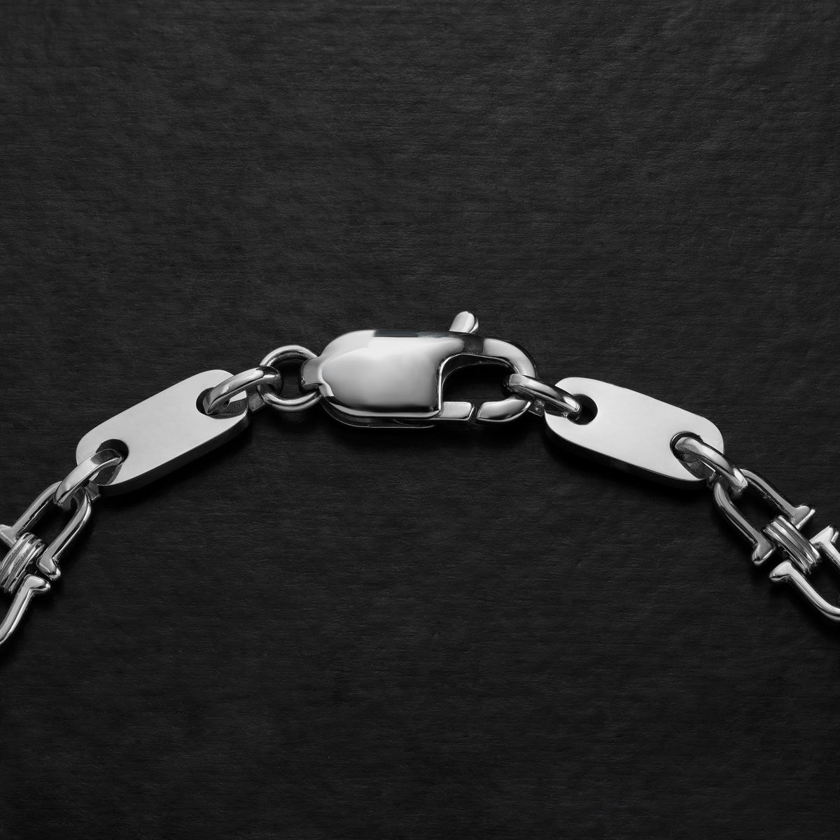 Plattenkette Armband mit beweglichen Steigbügeln 5mm breit aus Edelstahl - Taipan Schmuck