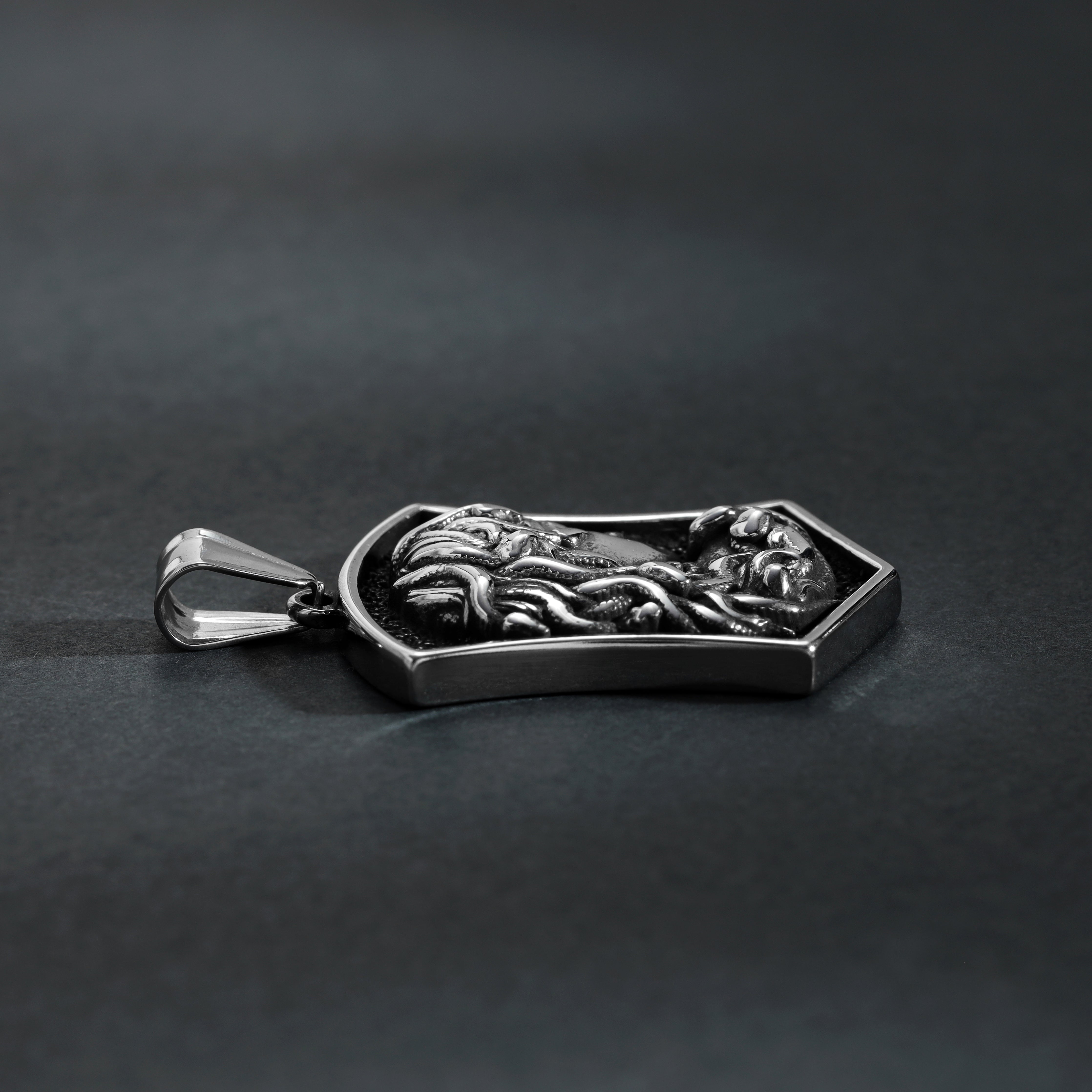 Verschiedene Anhänger aus Edelstahl Messer / Medusa / Poker Karten Kartenspiel Ace of Spade - Taipan Schmuck