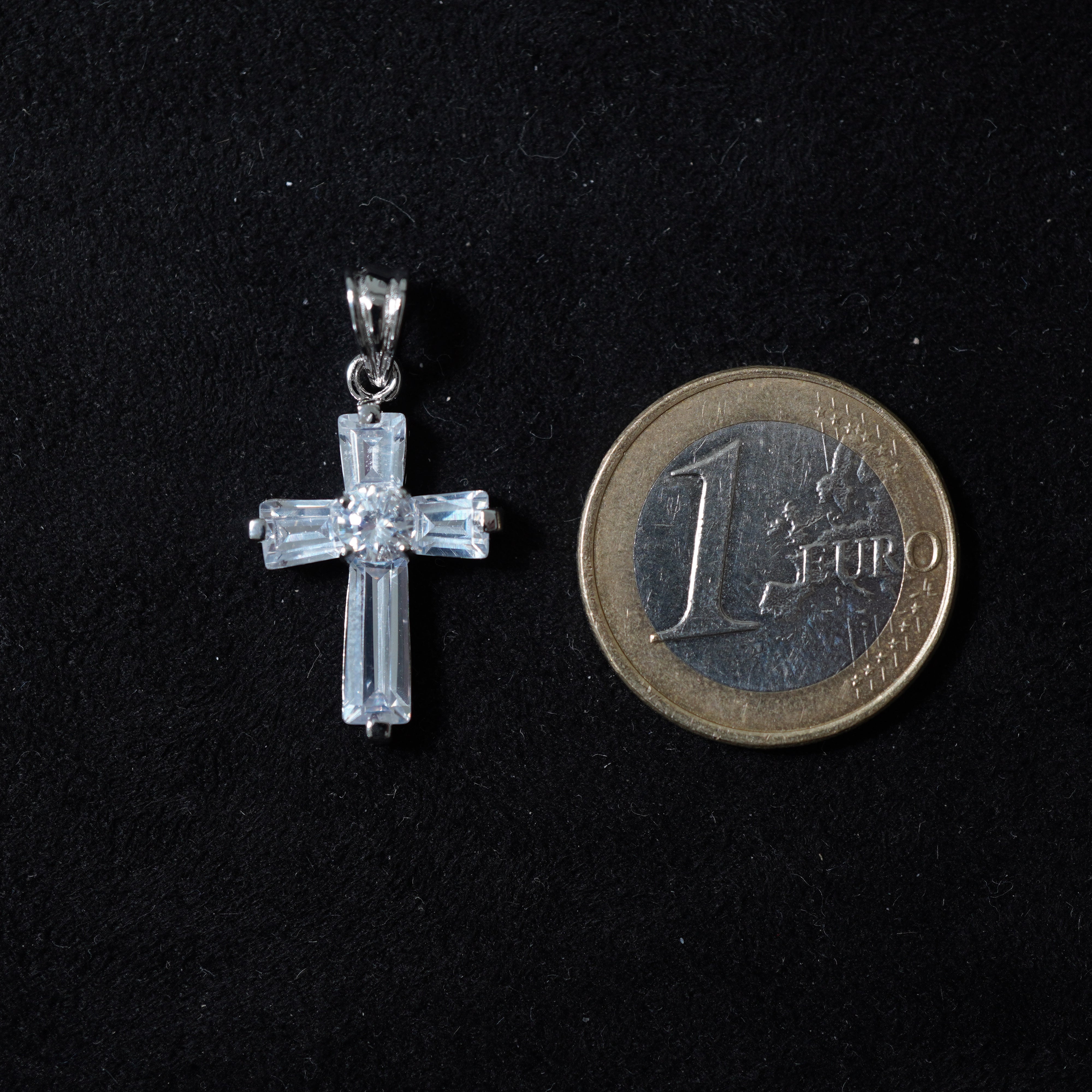 Kreuz Anhänger Iced Out Stil aus 925 Sterlingsilber