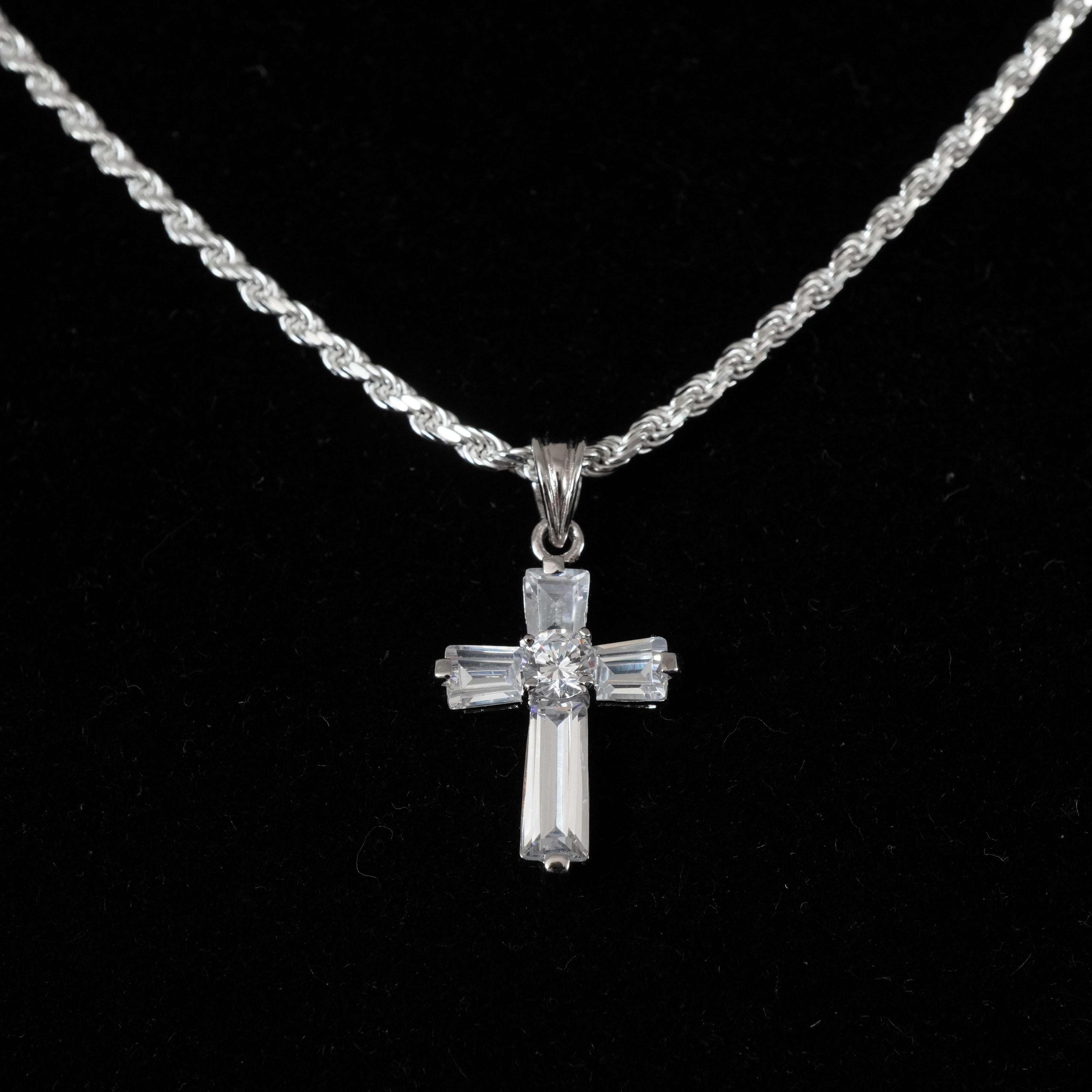 Kreuz Anhänger Iced Out Stil aus 925 Sterlingsilber
