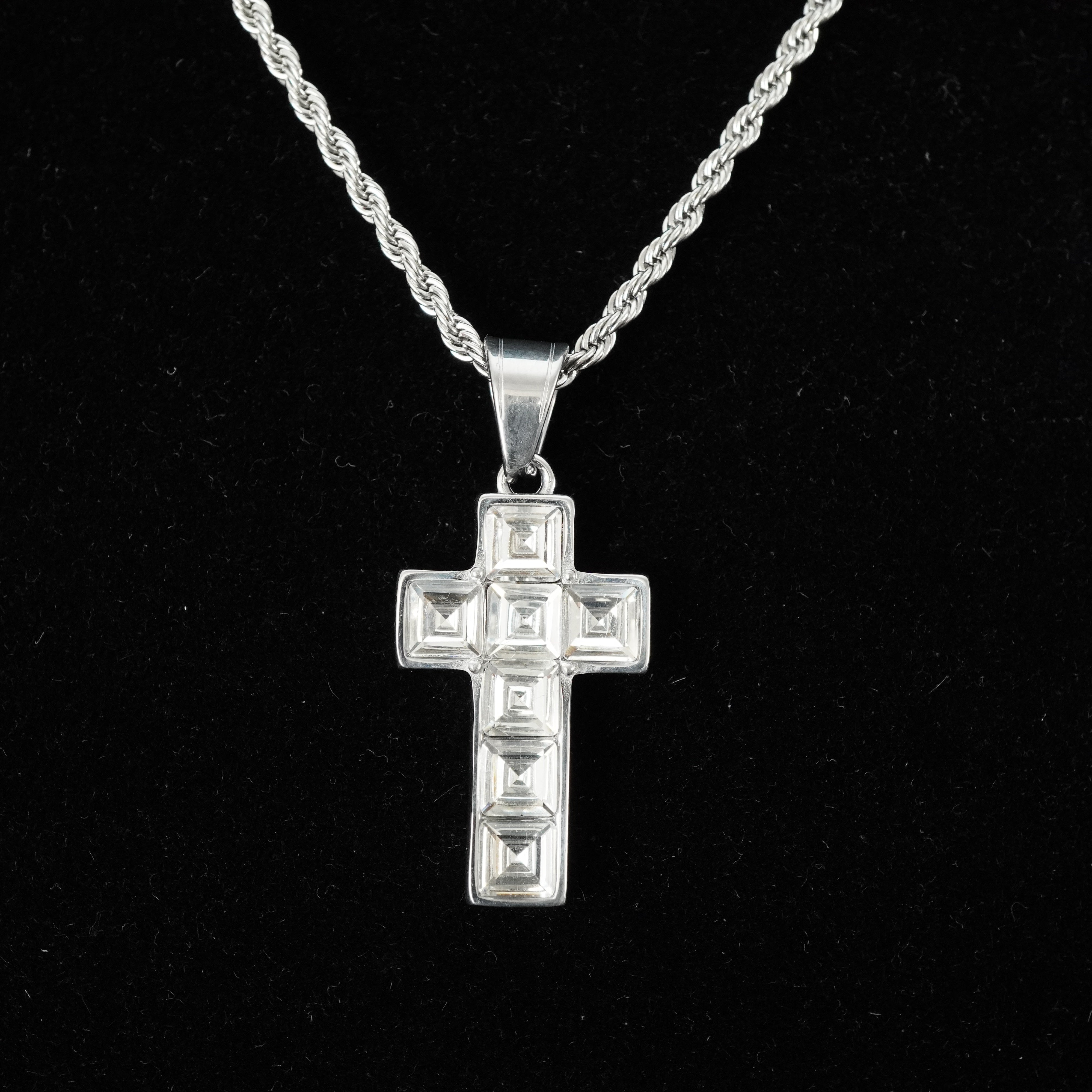 Kreuz Anhänger Iced Out Stil aus Edelstahl