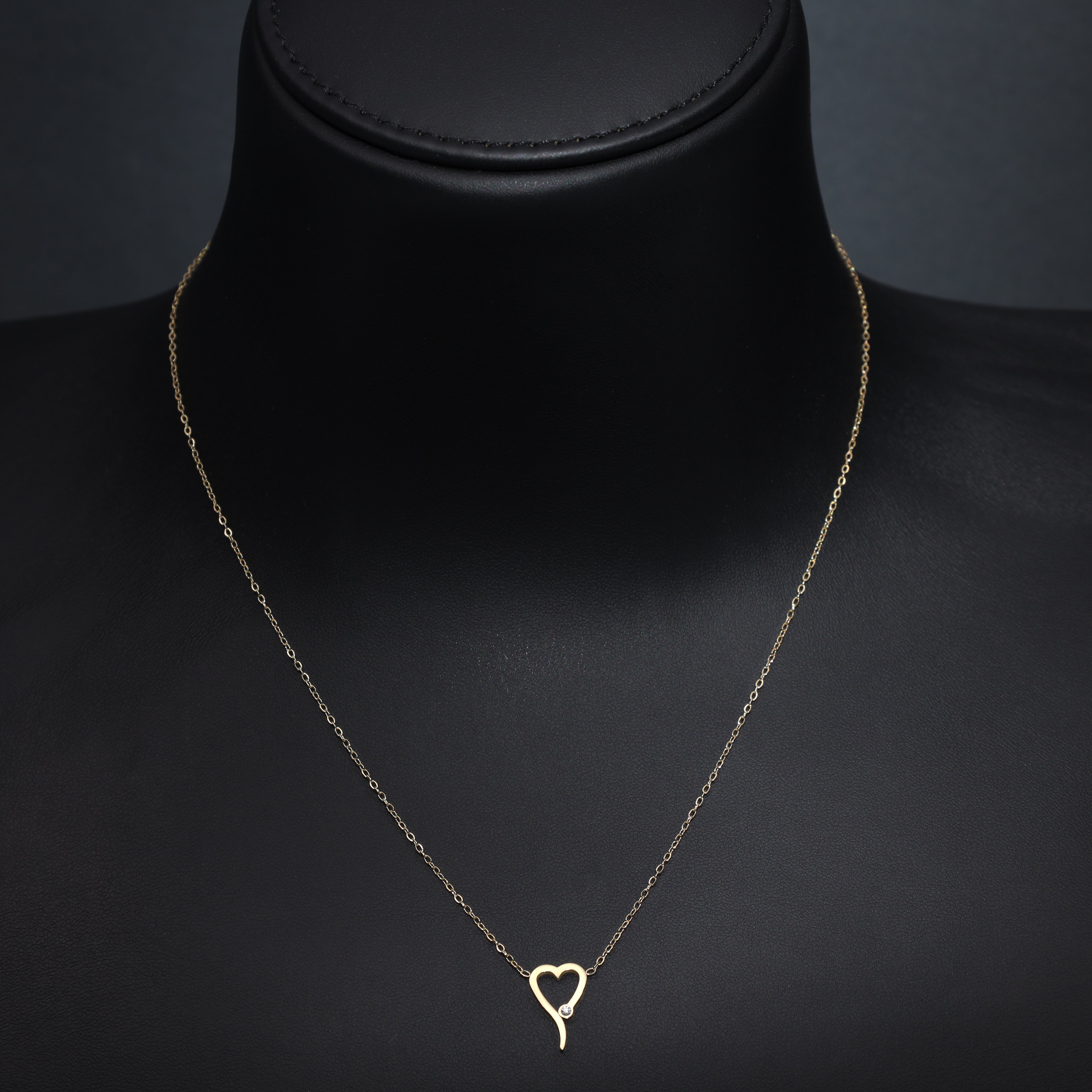 Damenkette mit Herz Anhänger aus Edelstahl 18K vergoldet - Taipan Schmuck