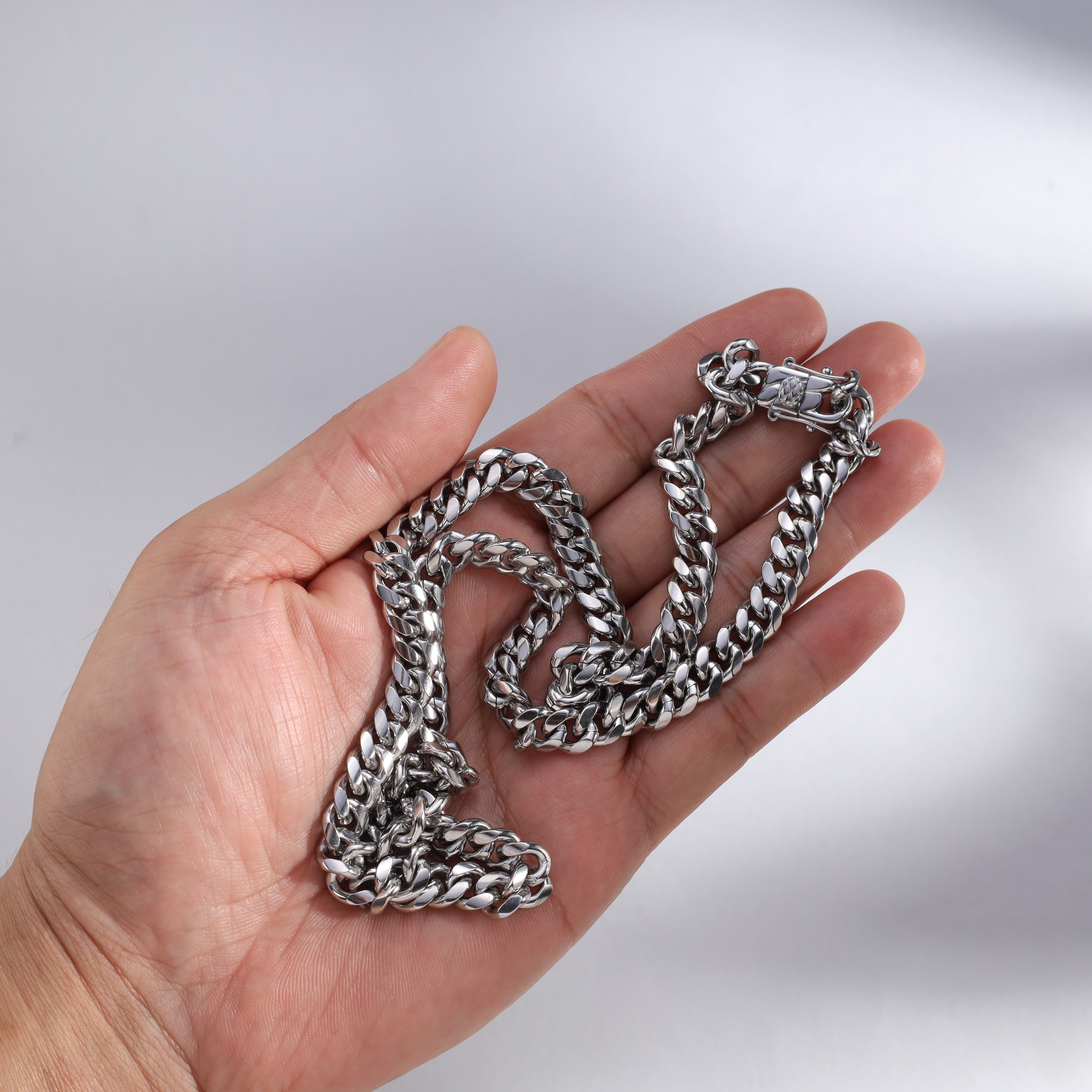 8mm Miami Cuban Link Curb Chain Made of Stainless Steel