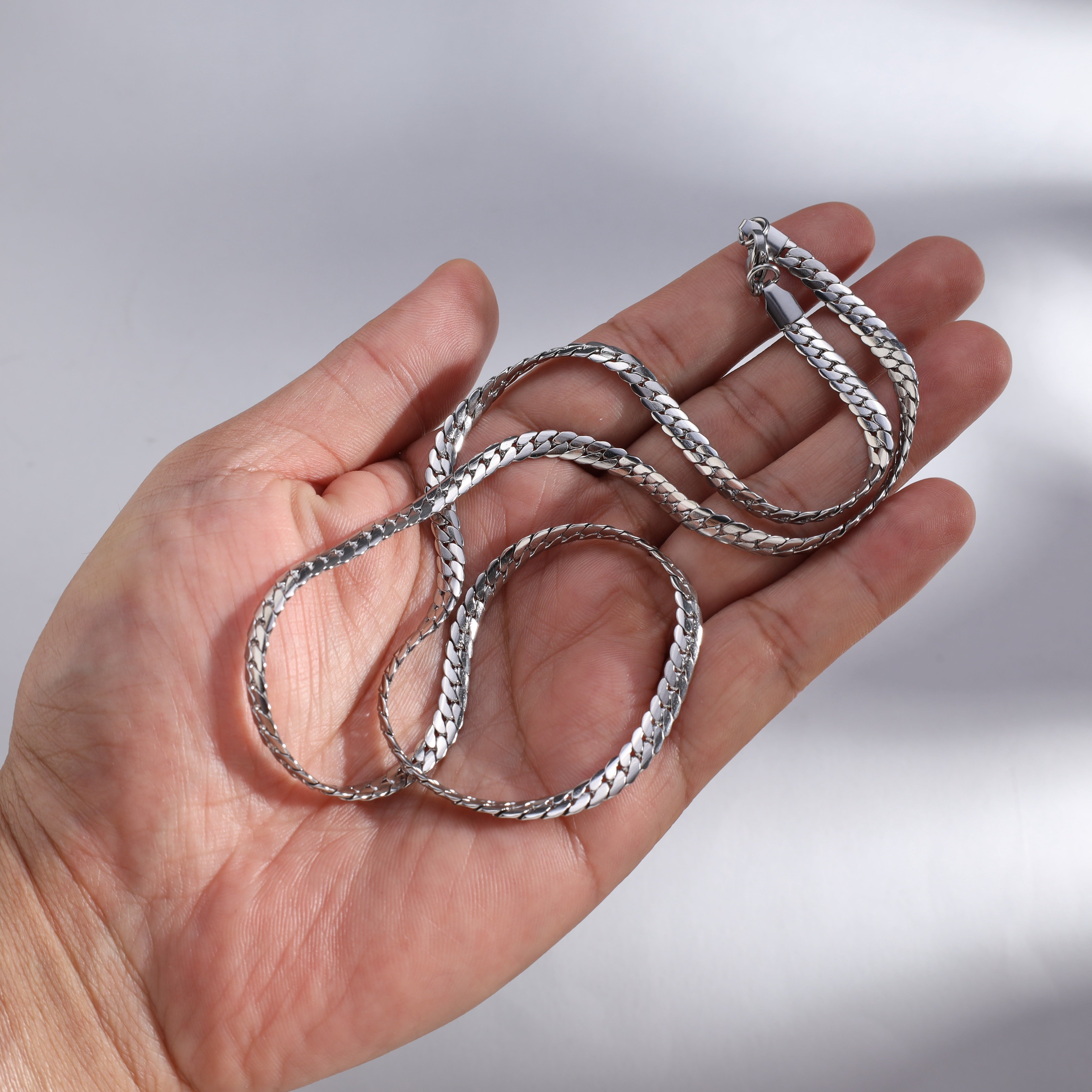 Flache Panzerkette 5mm breit aus Edelstahl - Taipan Schmuck