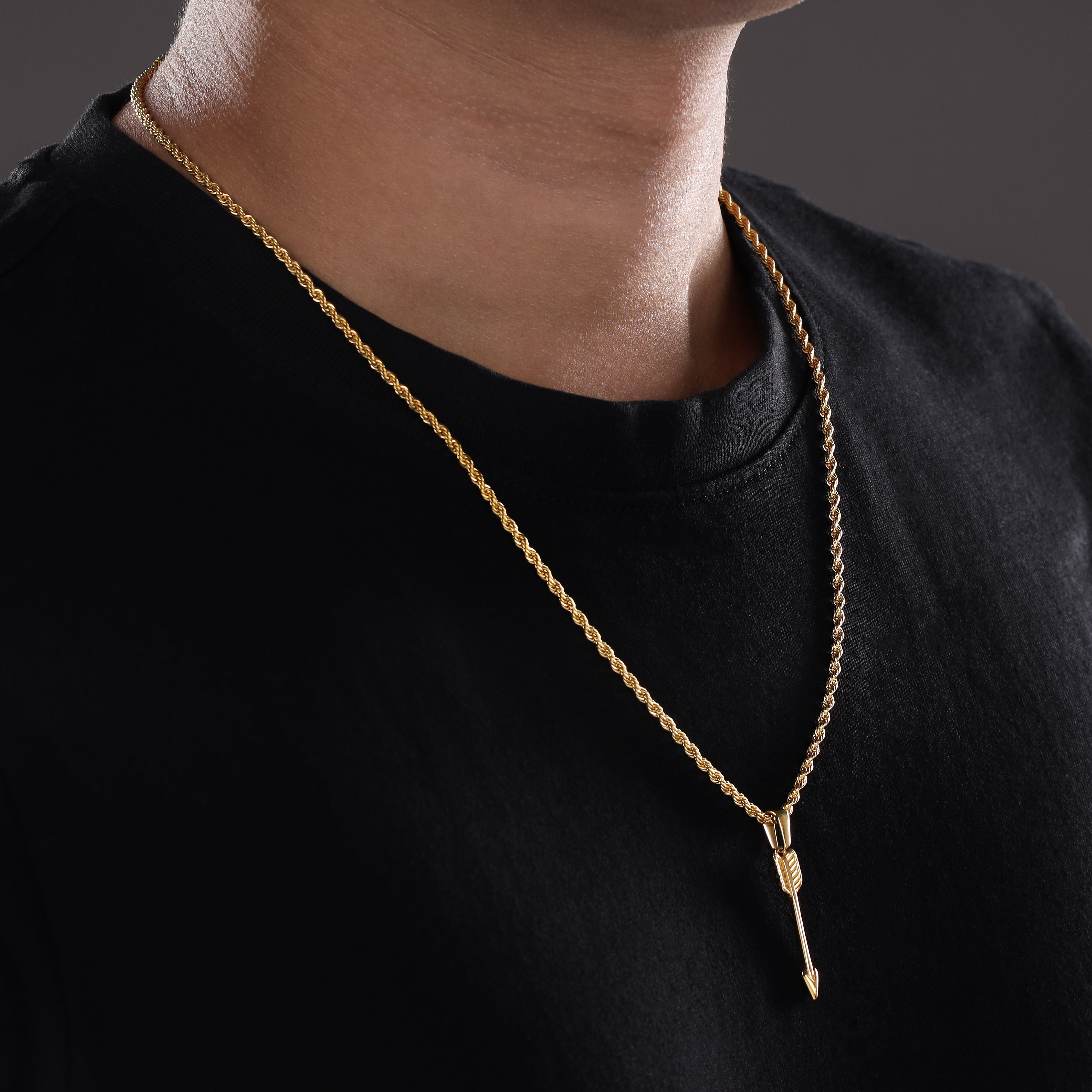Kordelkette mit Pfeil Anhänger aus Edelstahl 18K vergoldet - Taipan Schmuck