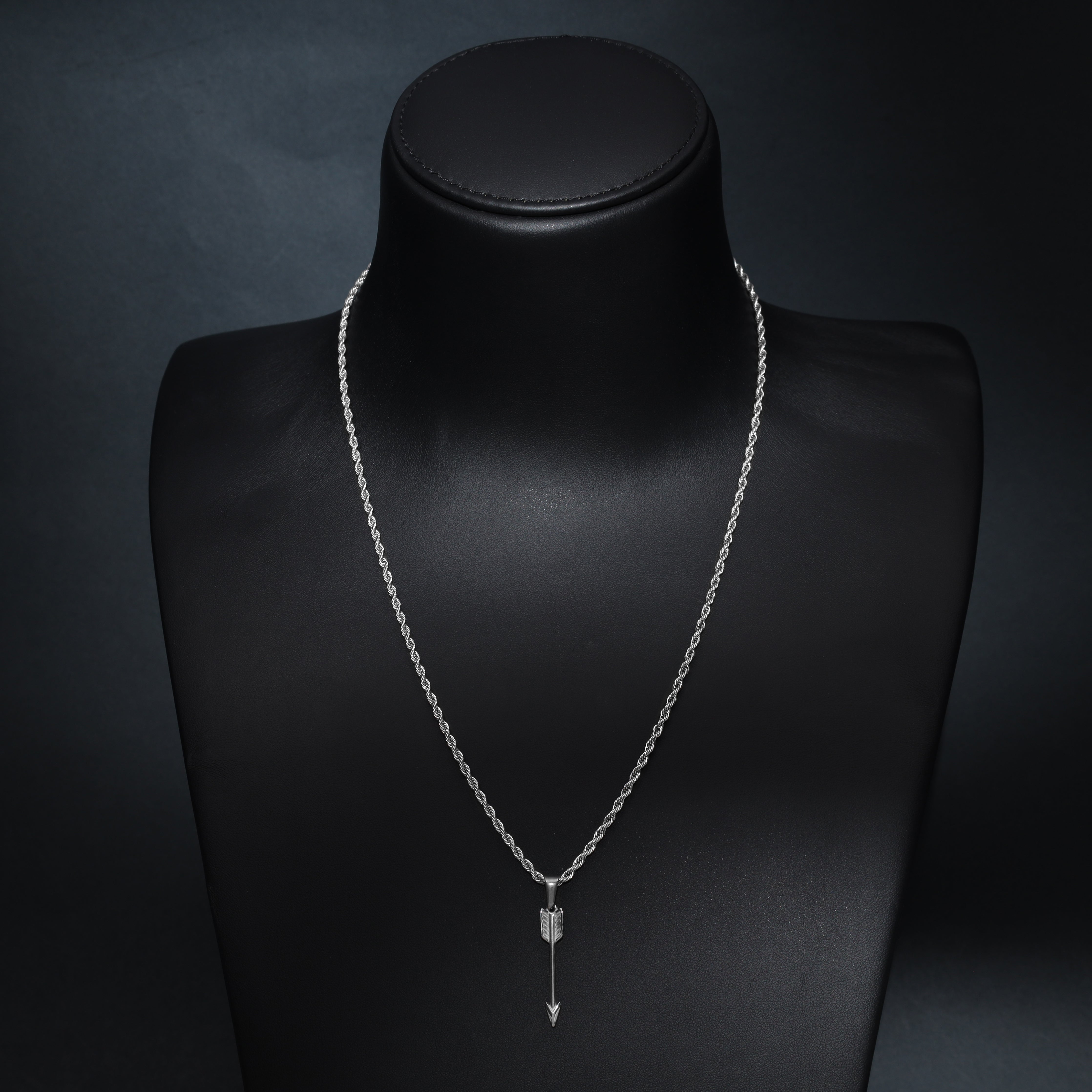 Kordelkette mit Pfeil Anhänger aus Edelstahl - Taipan Schmuck