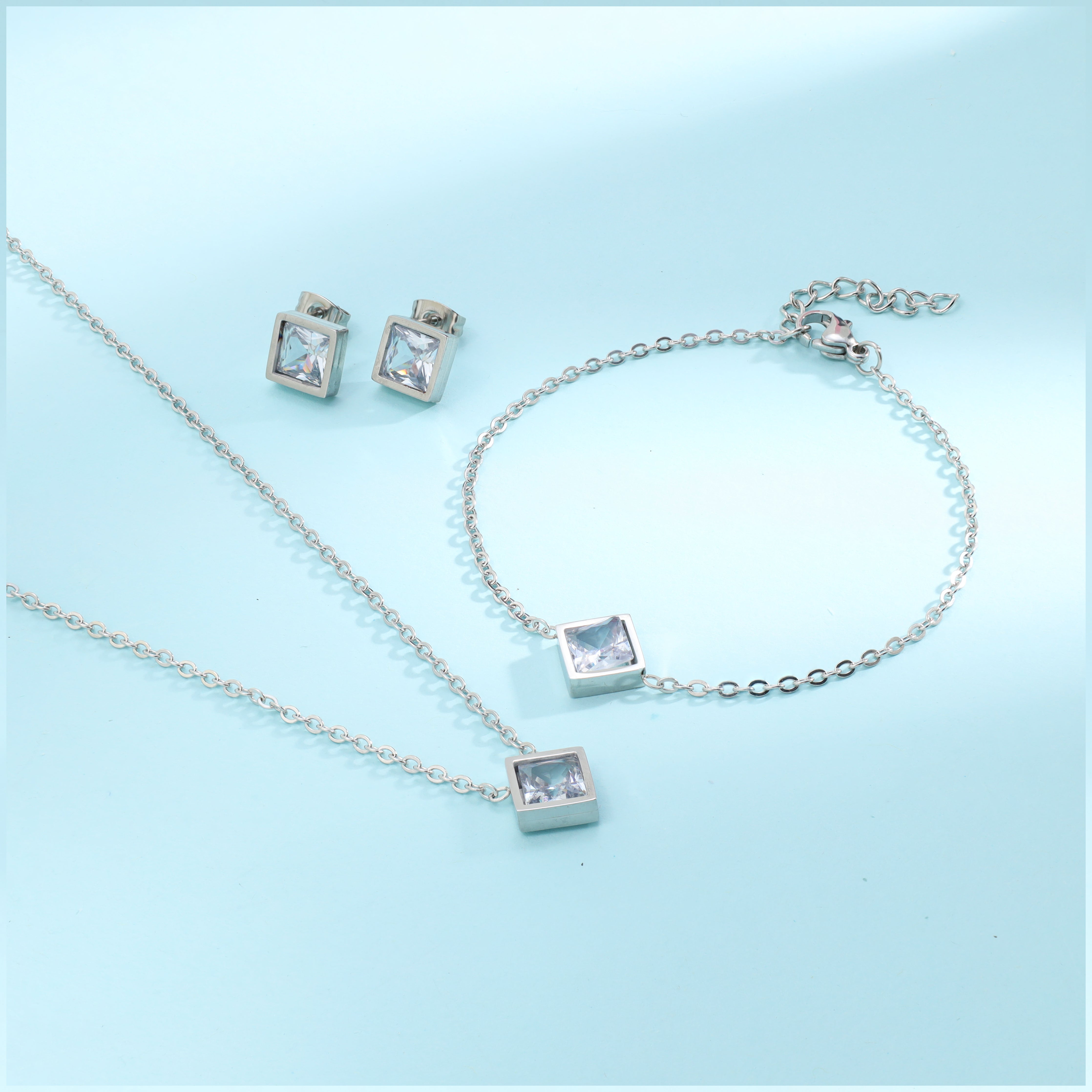 Damen Set Ankerkette Diamonds Anhänger, Ohrringe, Armband aus Edelstahl