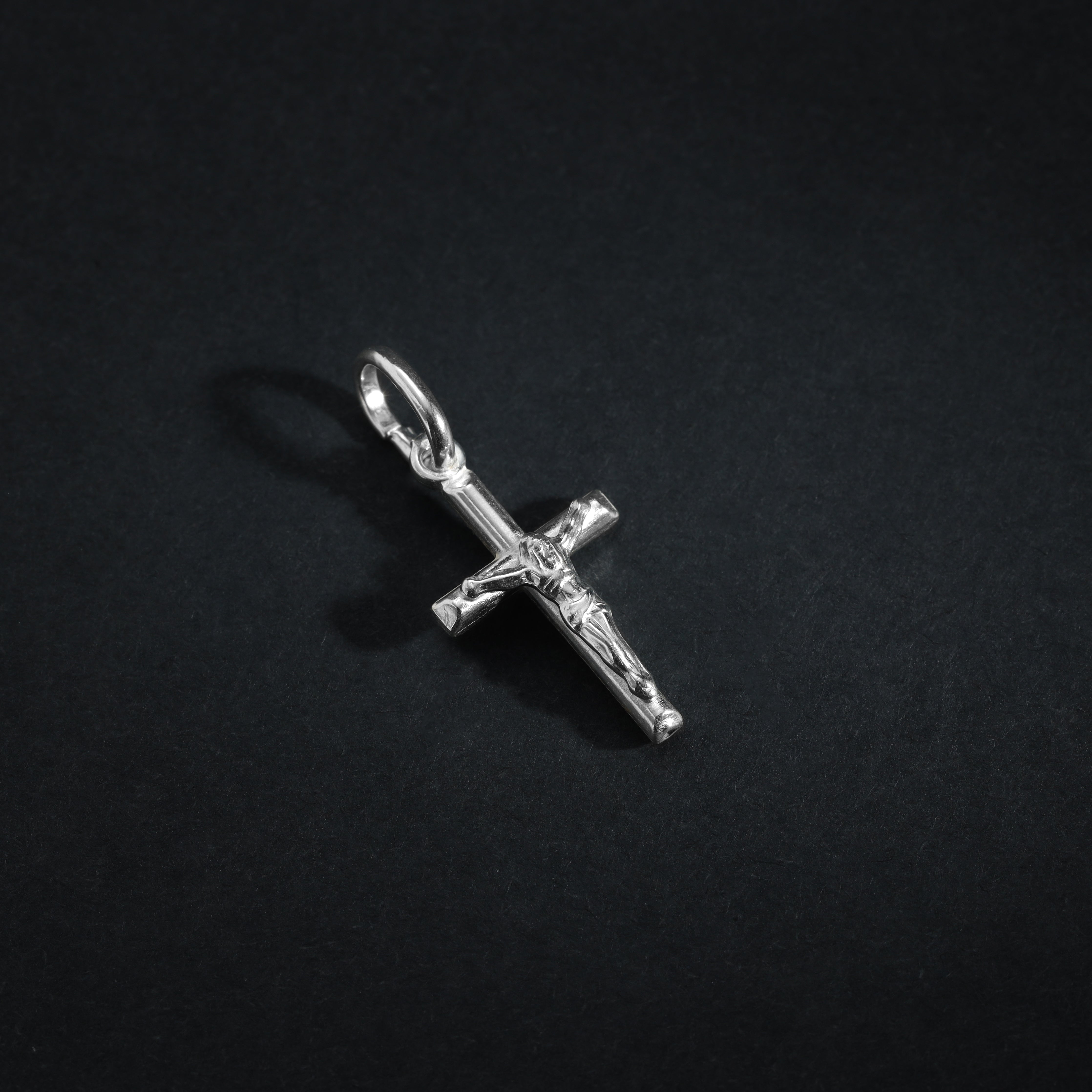 Verschiedene Kreuz Anhänger aus 925 Sterlingsilber - Taipan Schmuck
