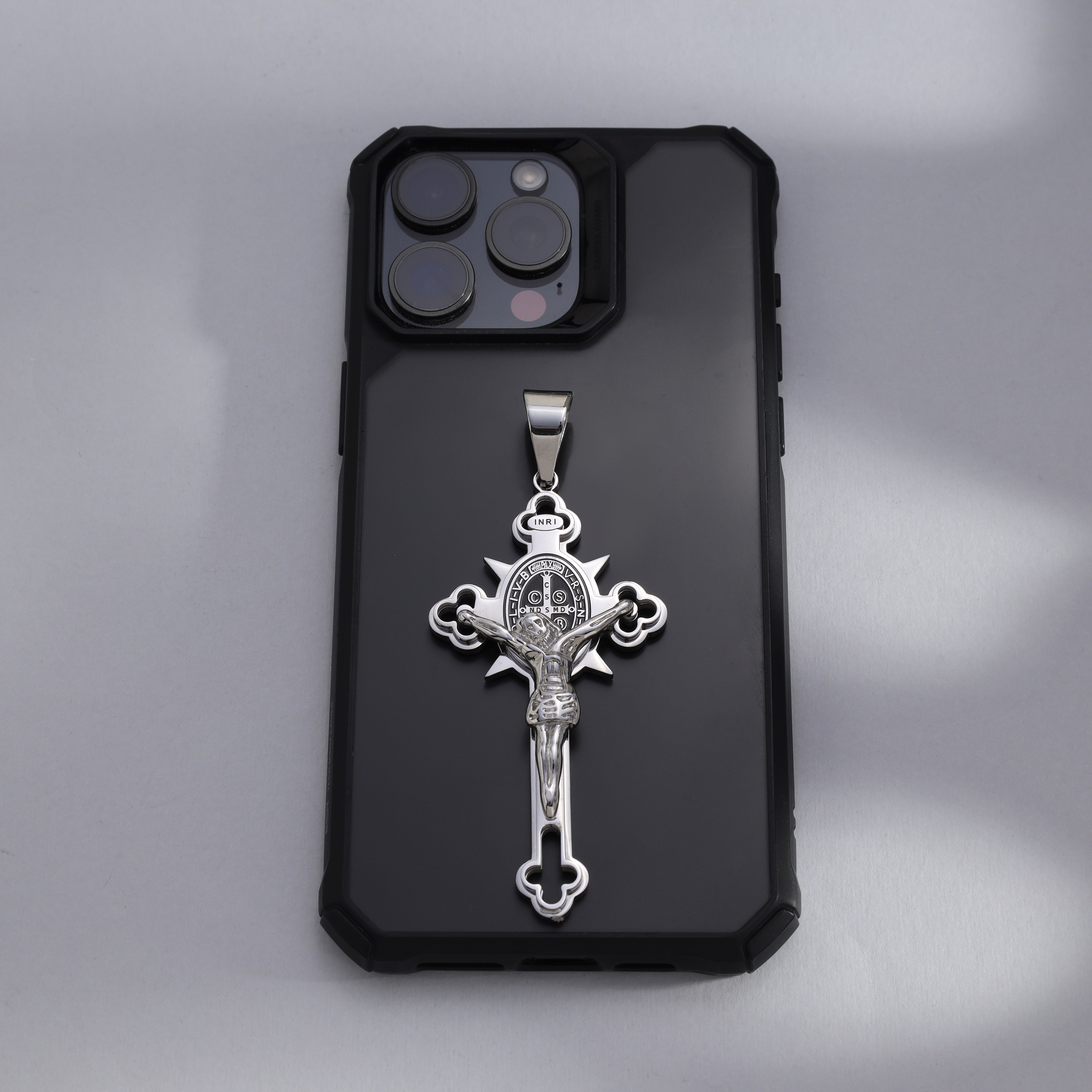 Sehr Großer Kreuz mit Jesus Anhänger Kruzifix aus Edelstahl - Taipan Schmuck