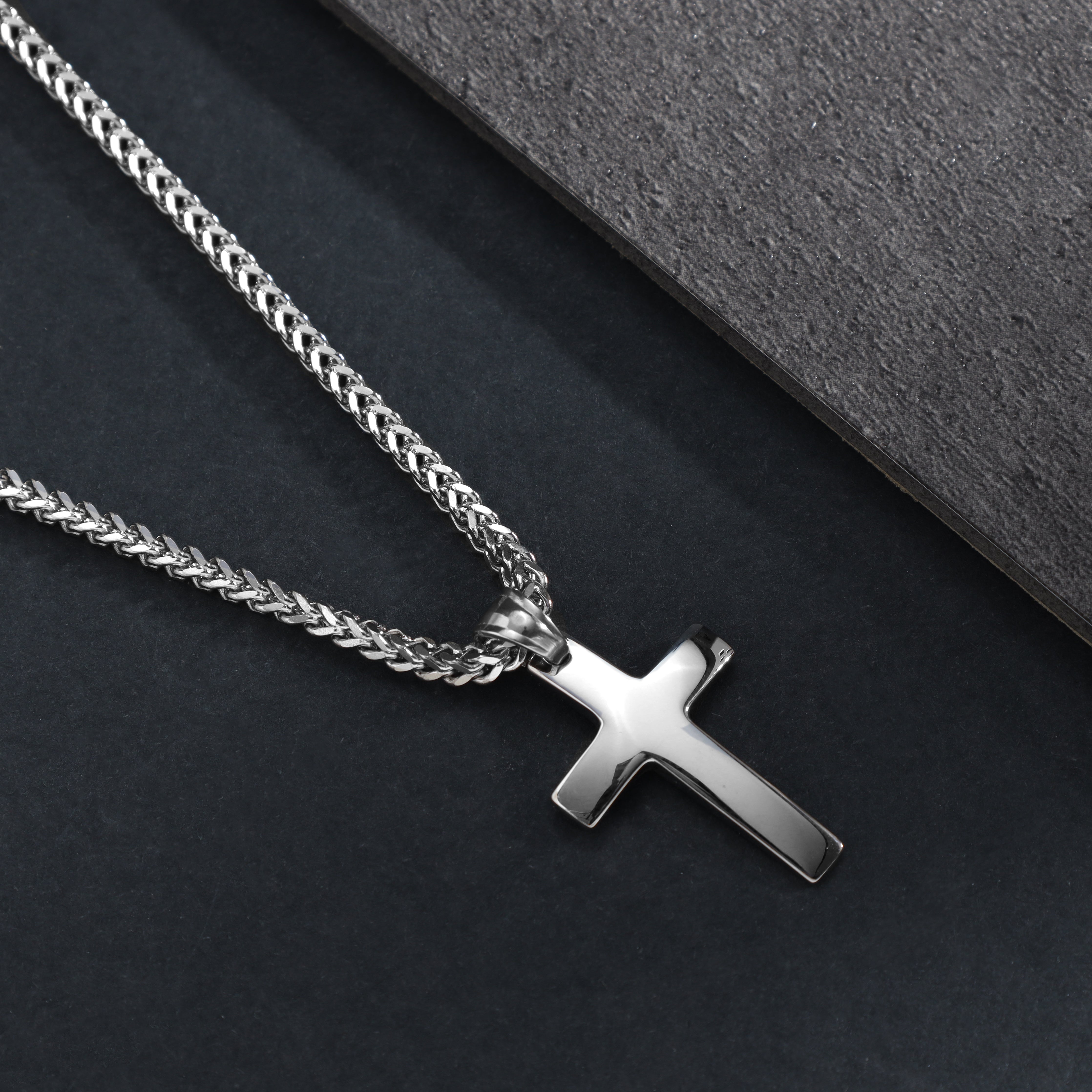 Verschiedene Kreuz Anhänger aus Edelstahl