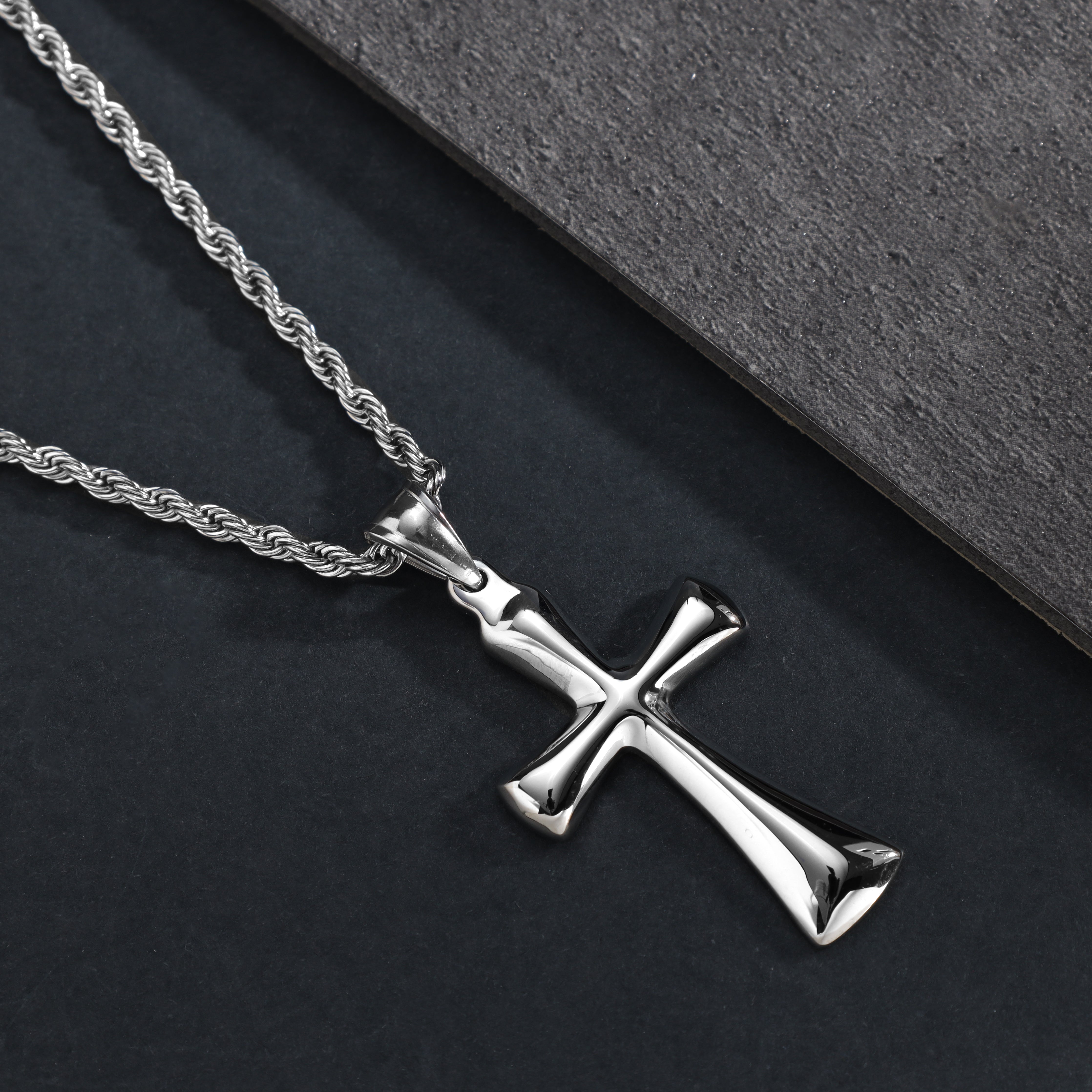 Verschiedene Kreuz Anhänger aus Edelstahl