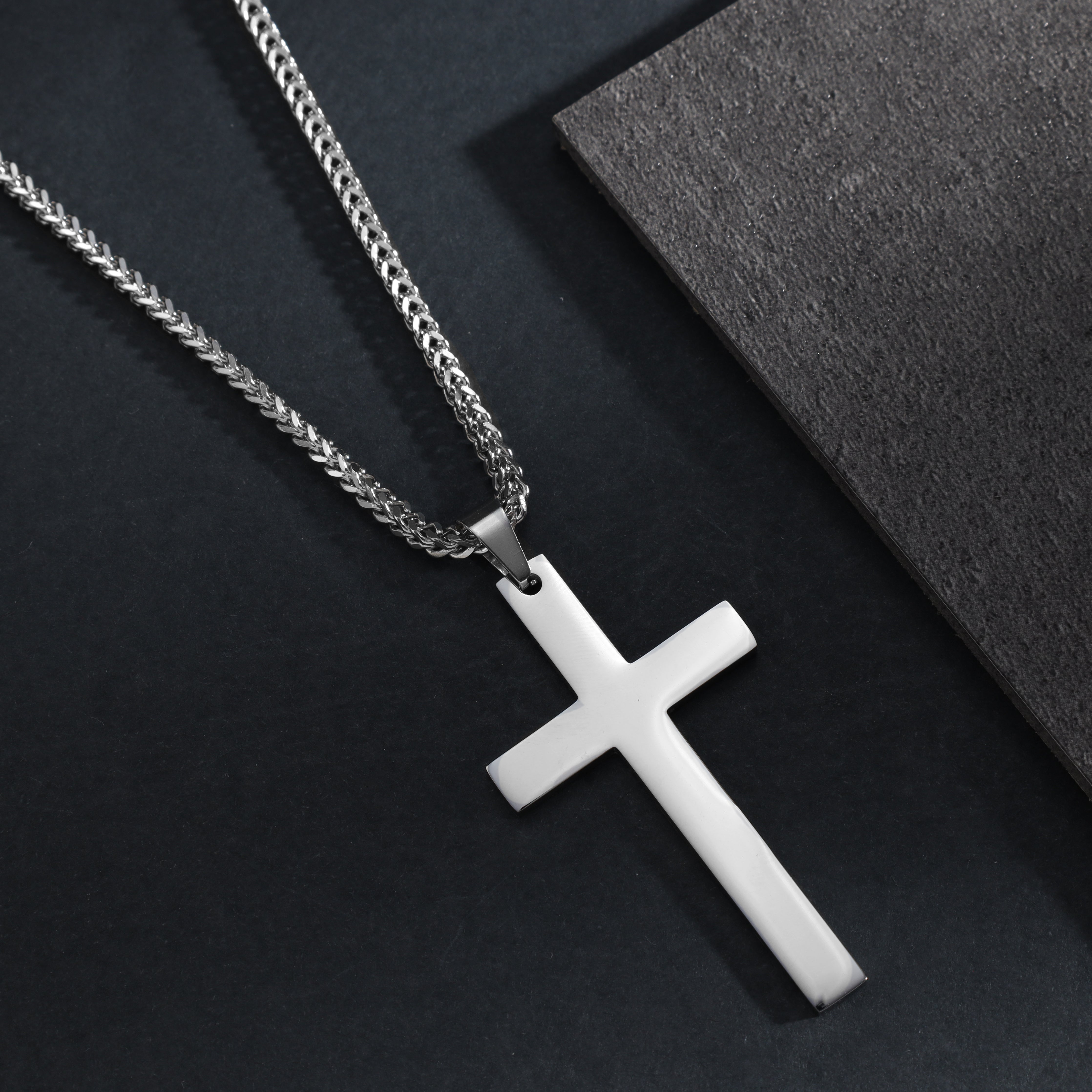 Verschiedene Kreuz Anhänger aus Edelstahl - Taipan Schmuck
