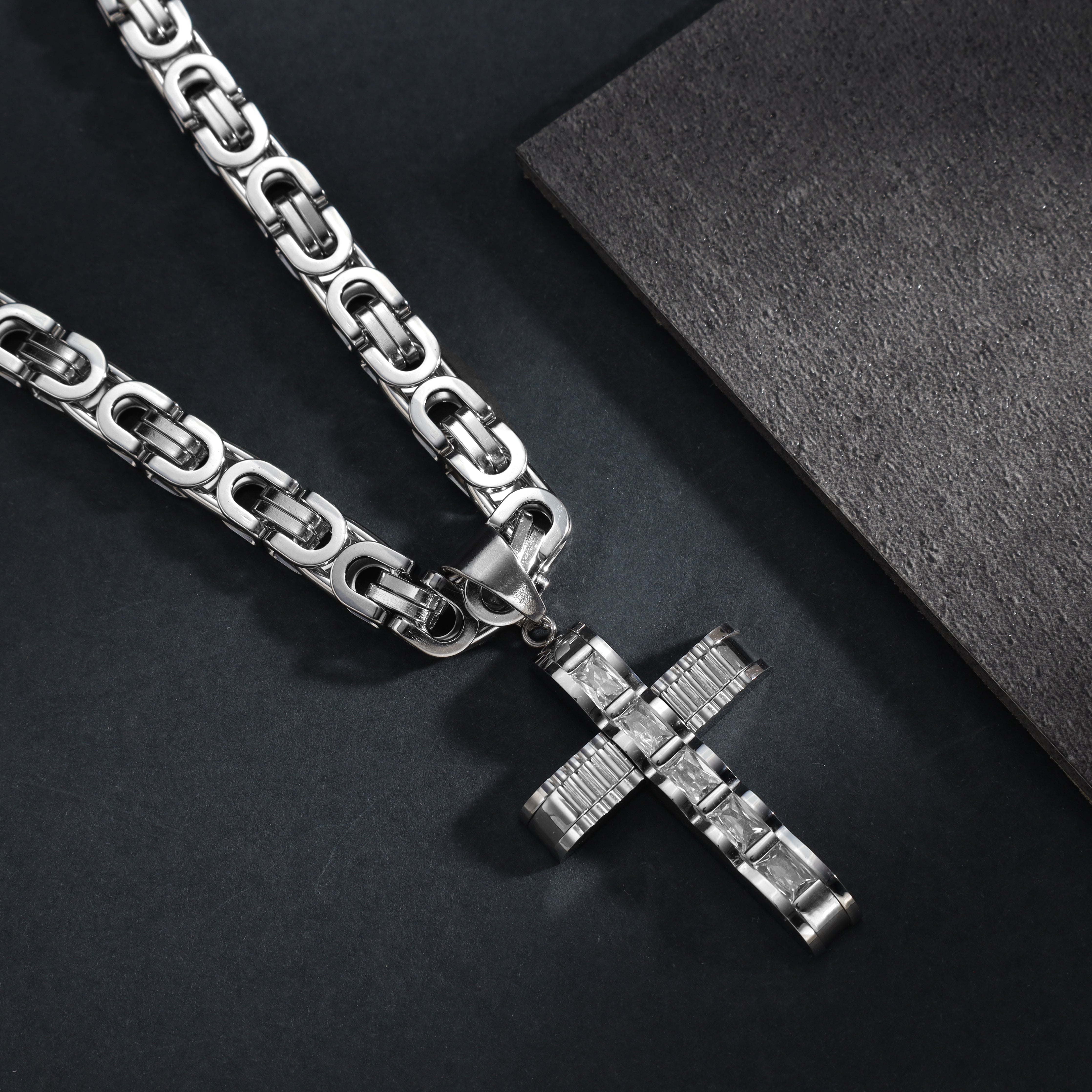 Verschiedene Kreuz Anhänger aus Edelstahl - Taipan Schmuck