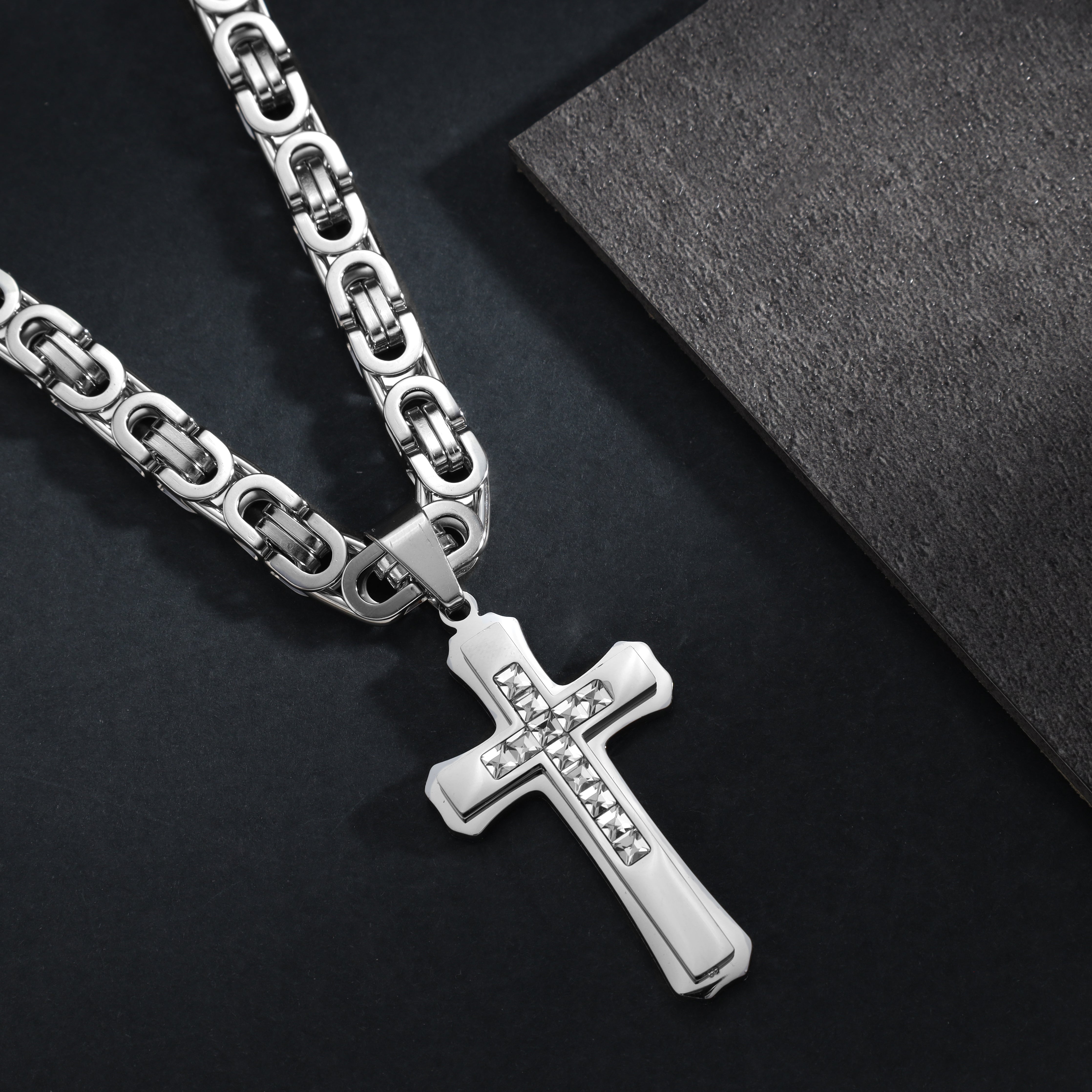 Verschiedene Kreuz Anhänger aus Edelstahl - Taipan Schmuck