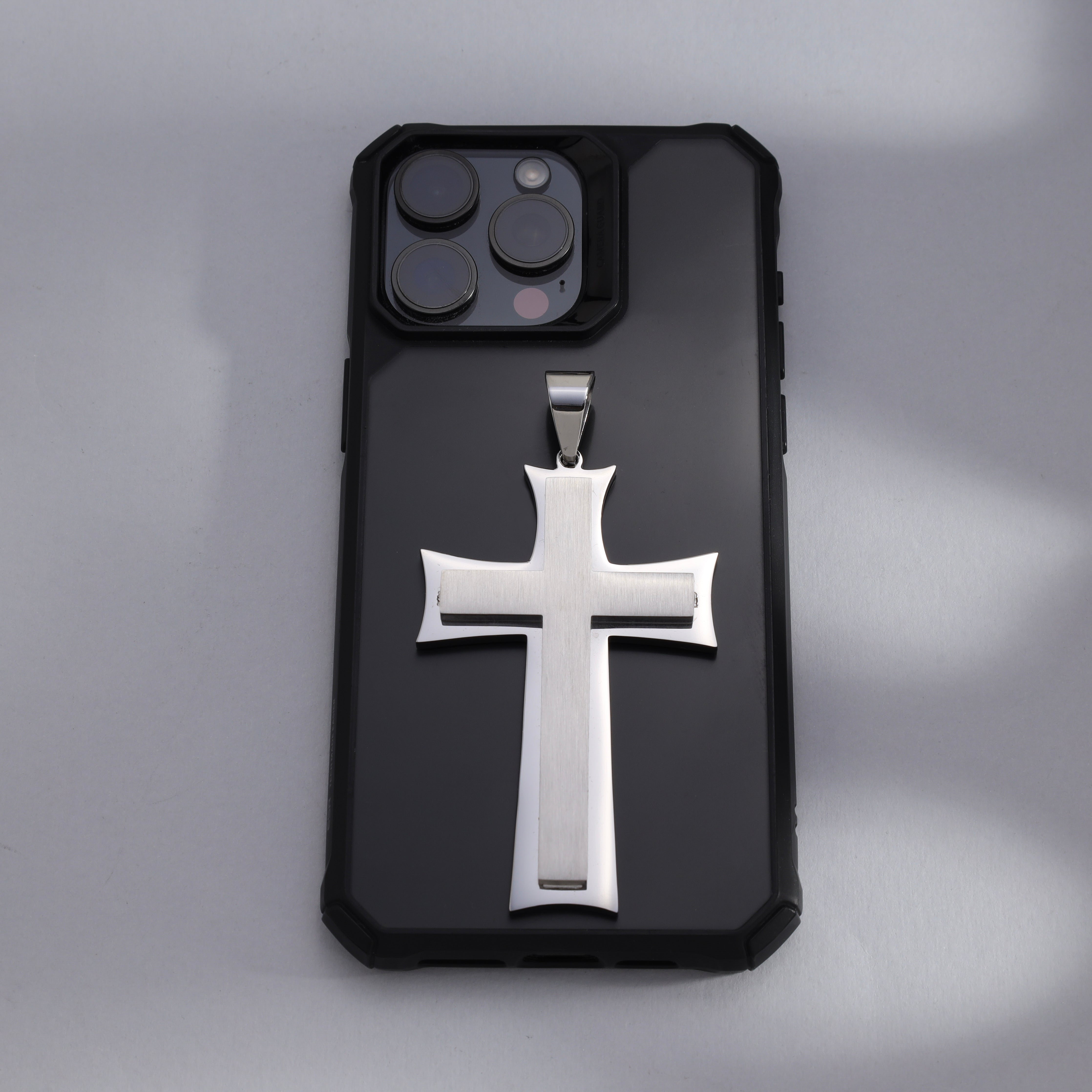 Sehr Großer Kreuz Anhänger aus Edelstahl - Taipan Schmuck