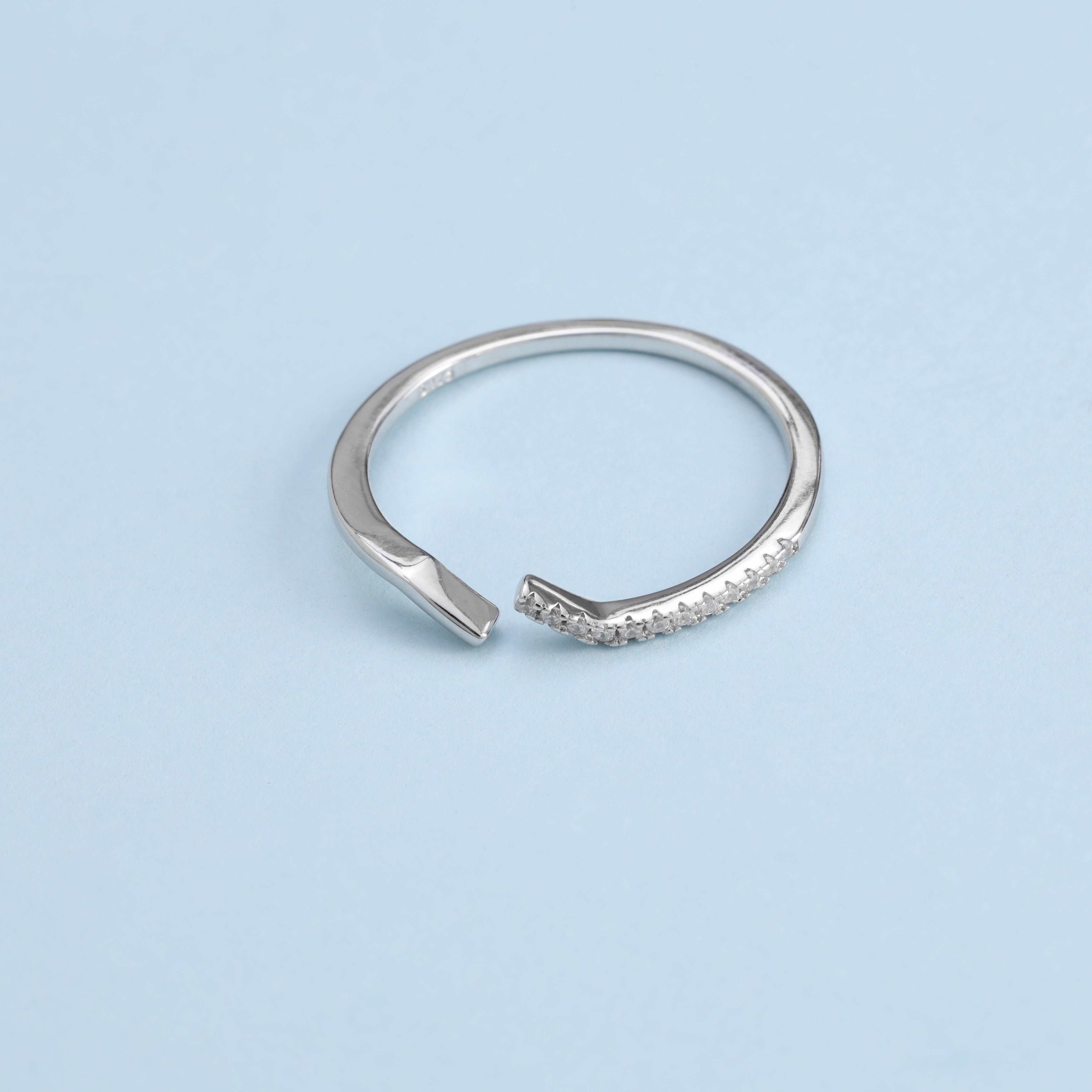 Schlichter Damen Silberring Zirkonia Ring aus 925 Sterlingsilber - Taipan Schmuck