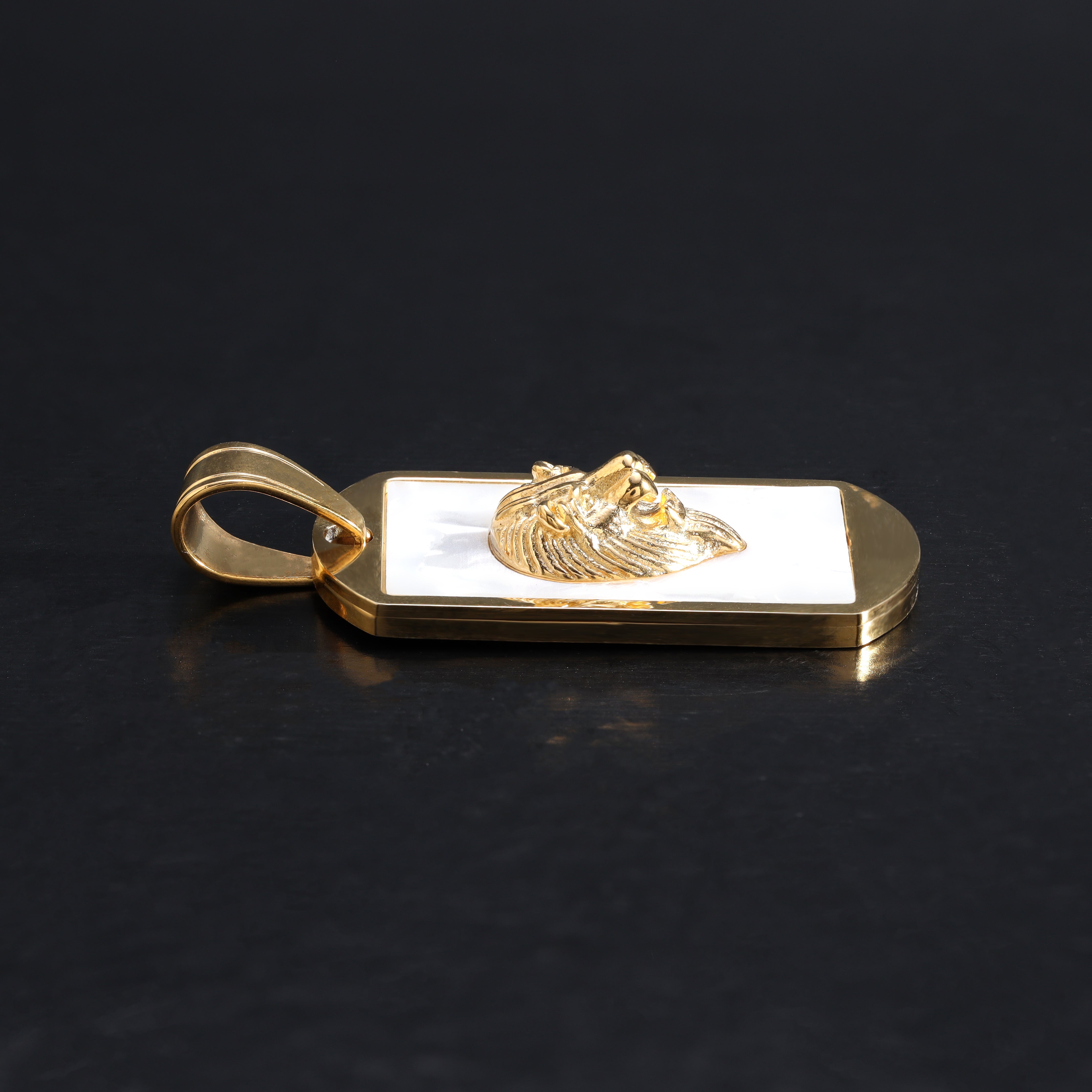 Dog Tag Löwe Anhänger aus Edelstahl 18K Vergoldet - Taipan Schmuck