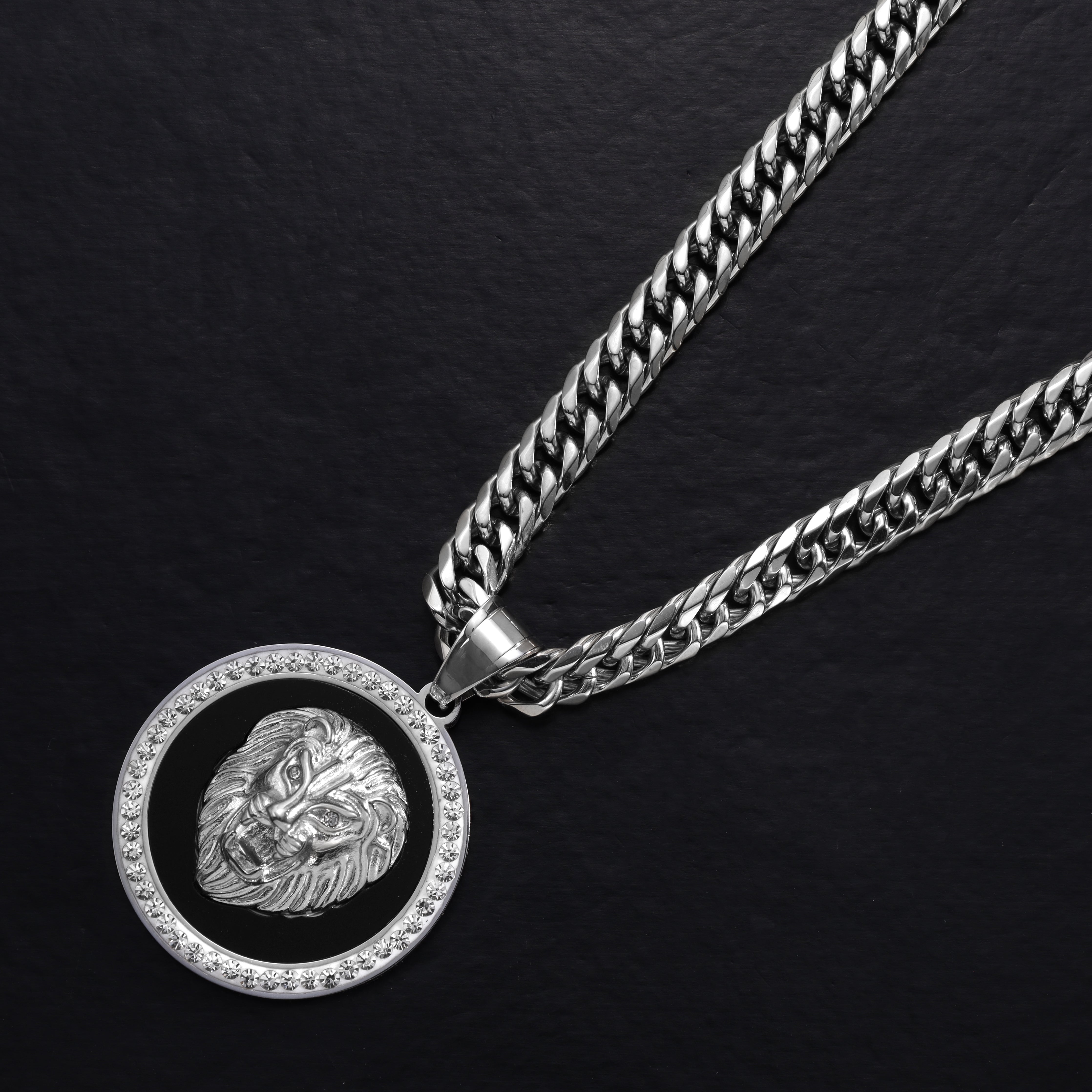 Iced Out Stil Löwe Anhänger aus Edelstahl - Taipan Schmuck
