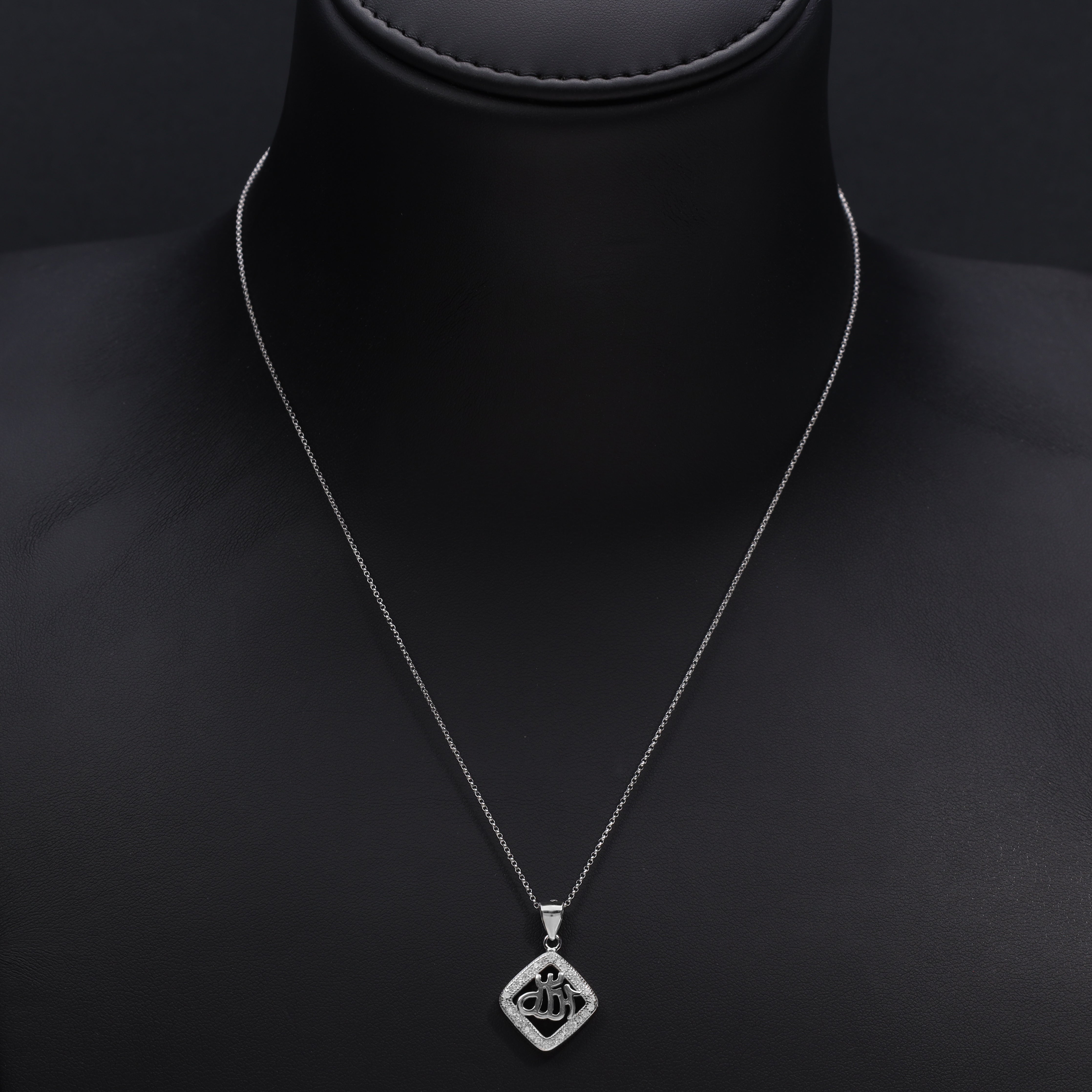 Damen Ankerkette mit Iced Out Stil Allah Anhänger aus 925 Silber