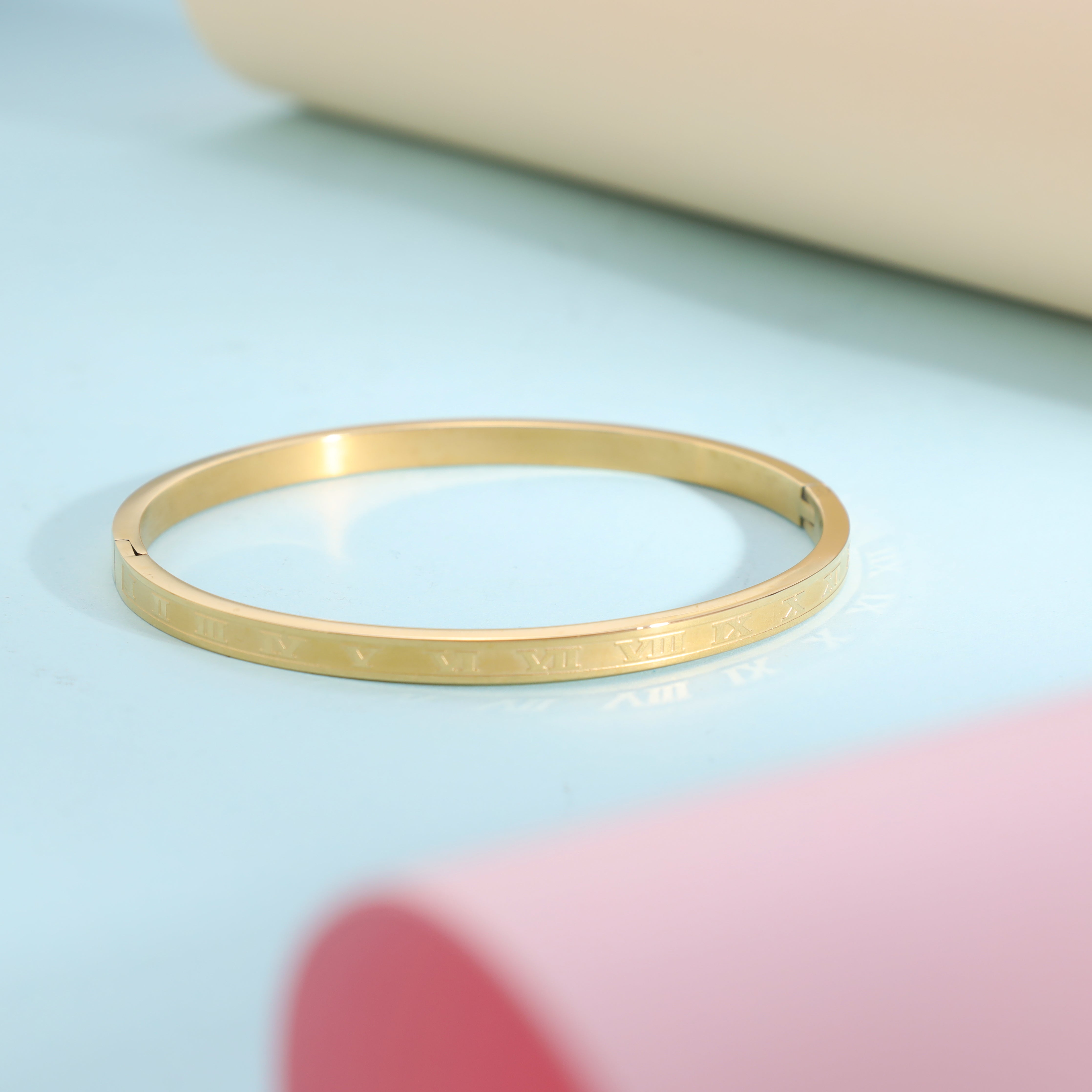 4mm ladies bangles Roman numerals made of stainless steel 18K gold plated