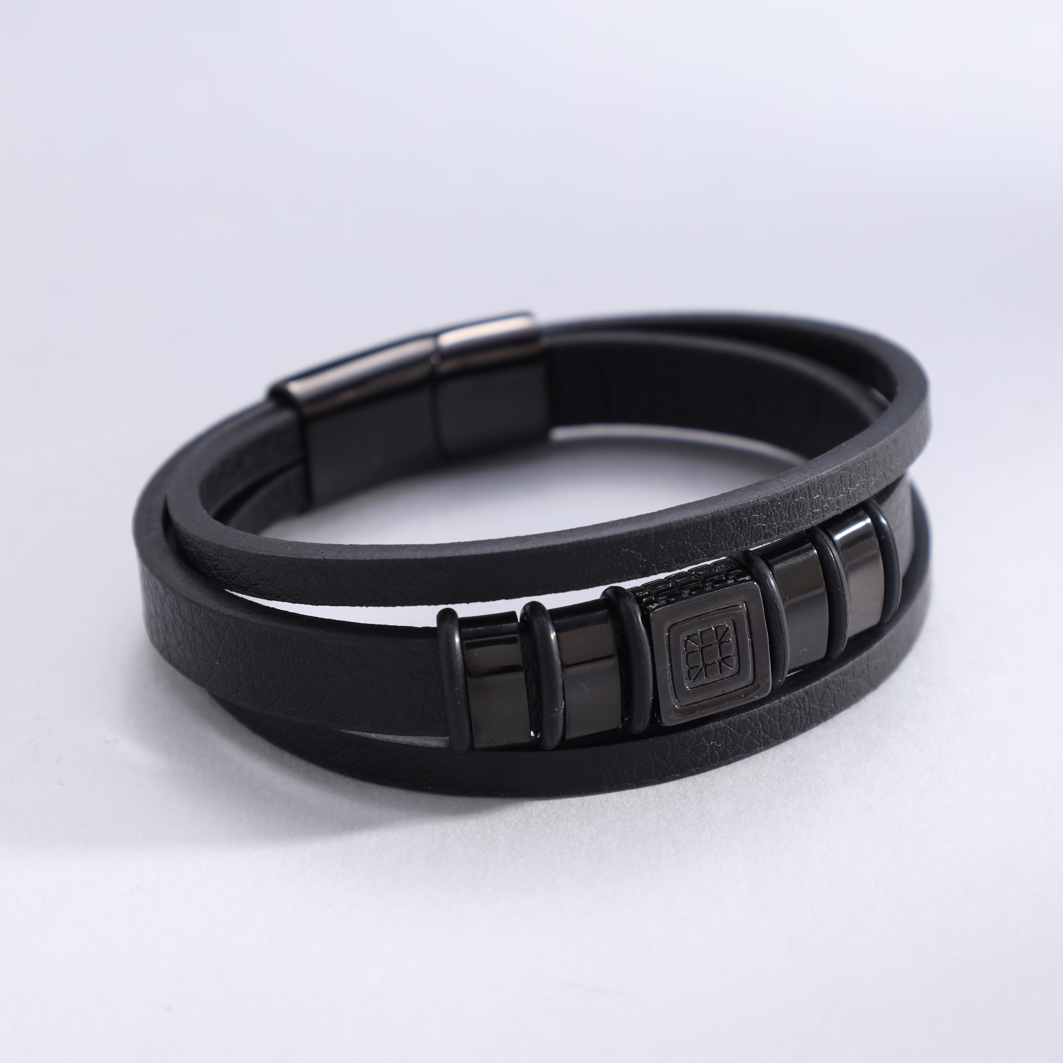 Lederarmband mit Motiv / Verschluss aus Edelstahl - Taipan Schmuck