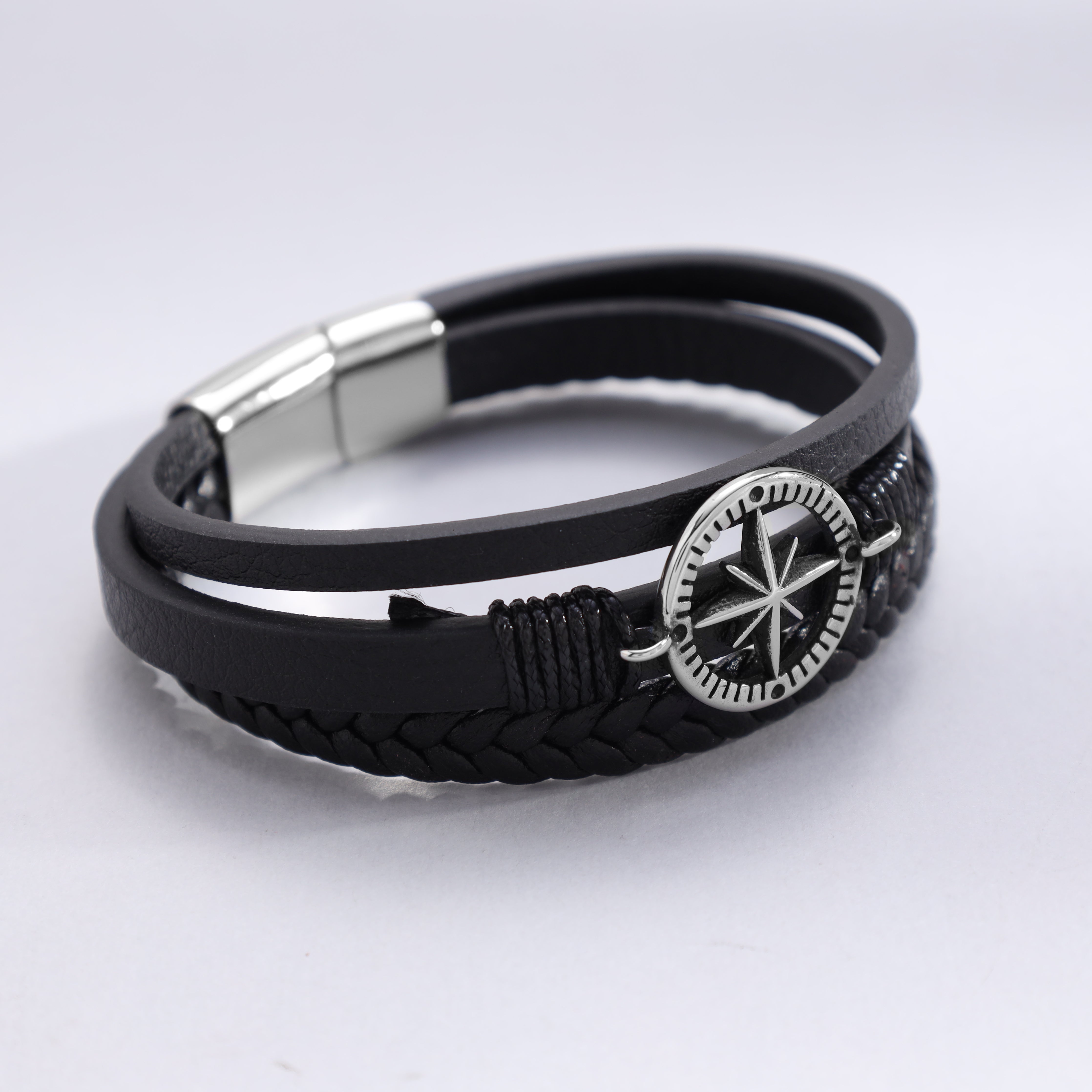Lederarmband mit Kompass / Verschluss aus Edelstahl