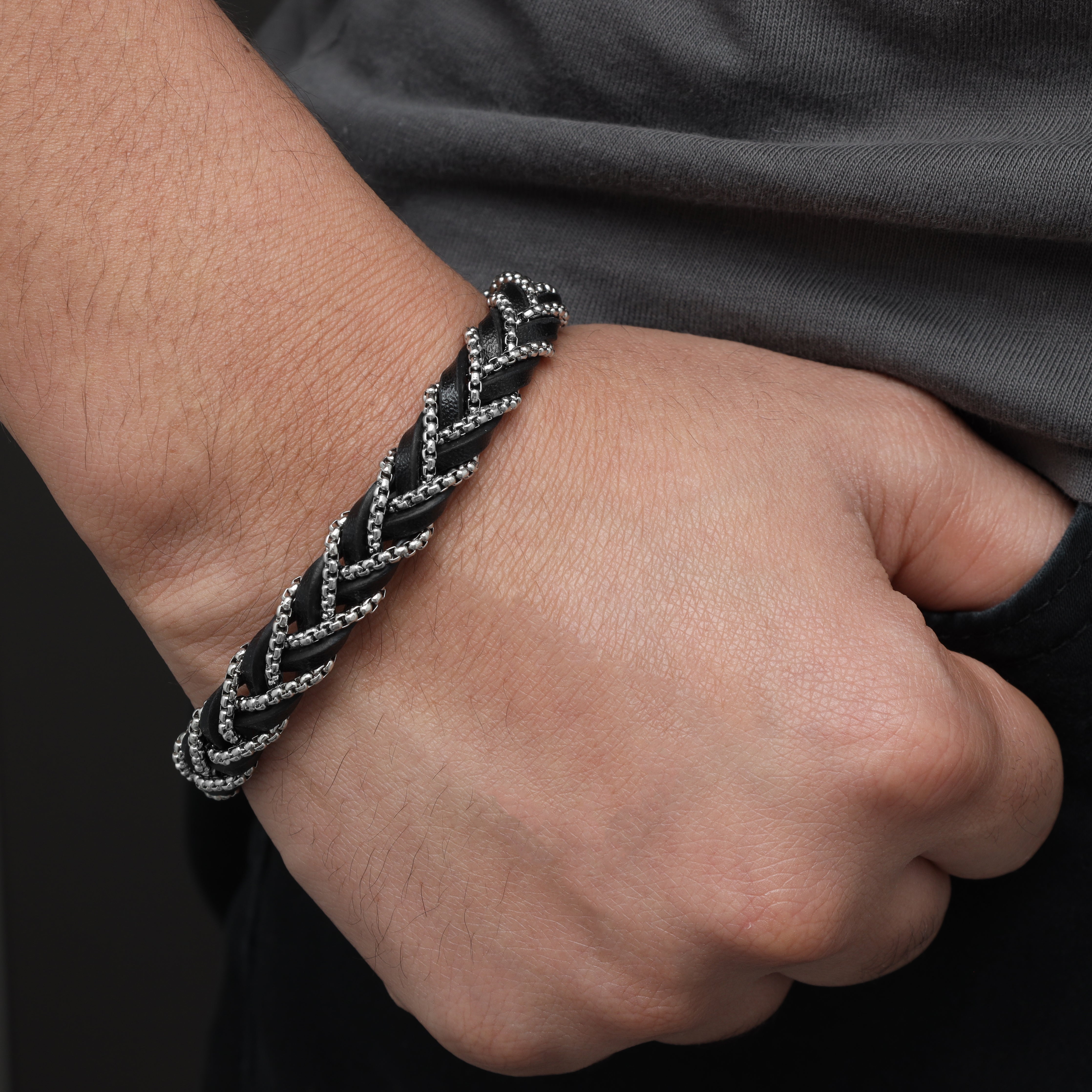 Lederarmband mit Motiv / Verschluss aus Edelstahl