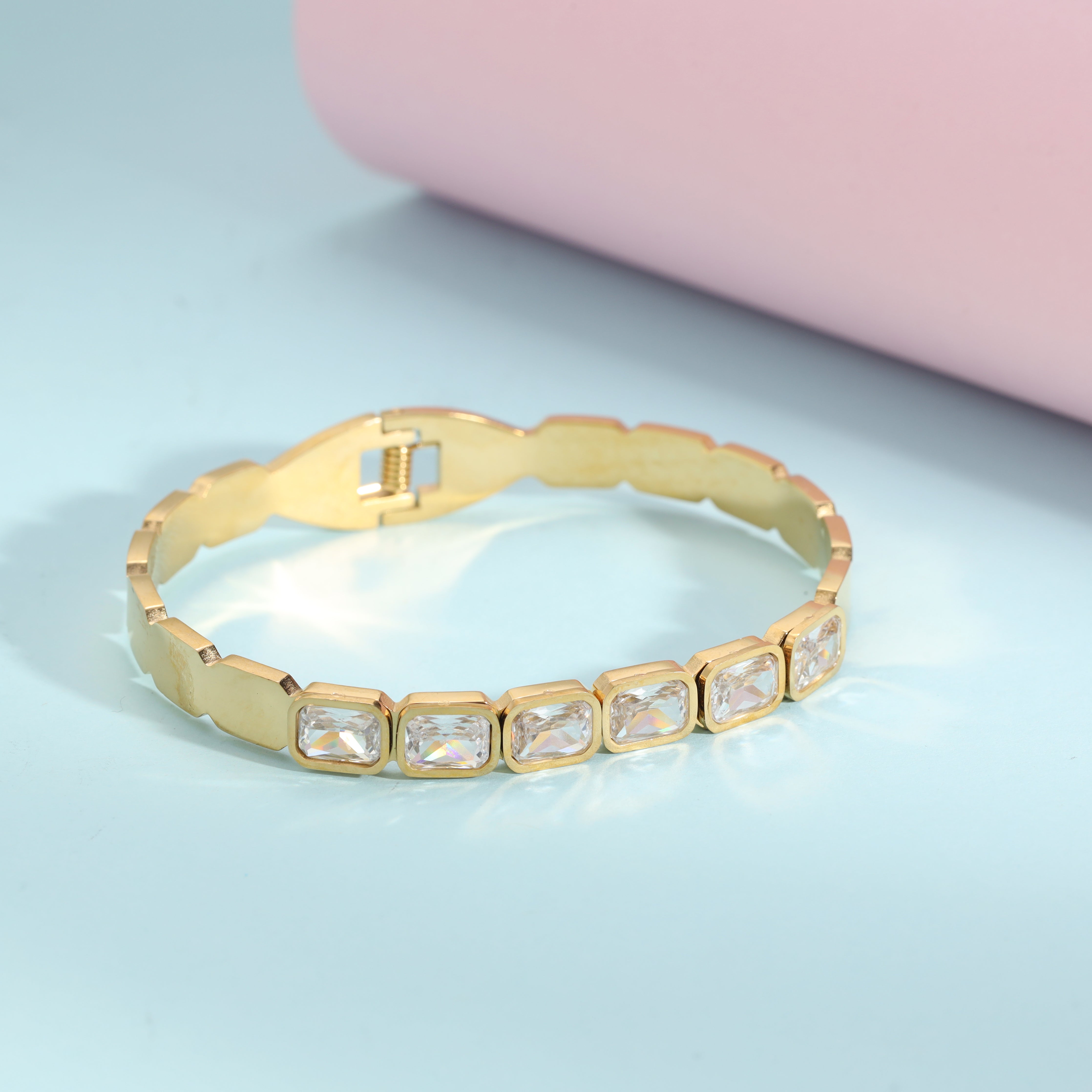 7mm Damen Armreifen Armband aus Edelstahl 18K Vergoldet - Taipan Schmuck