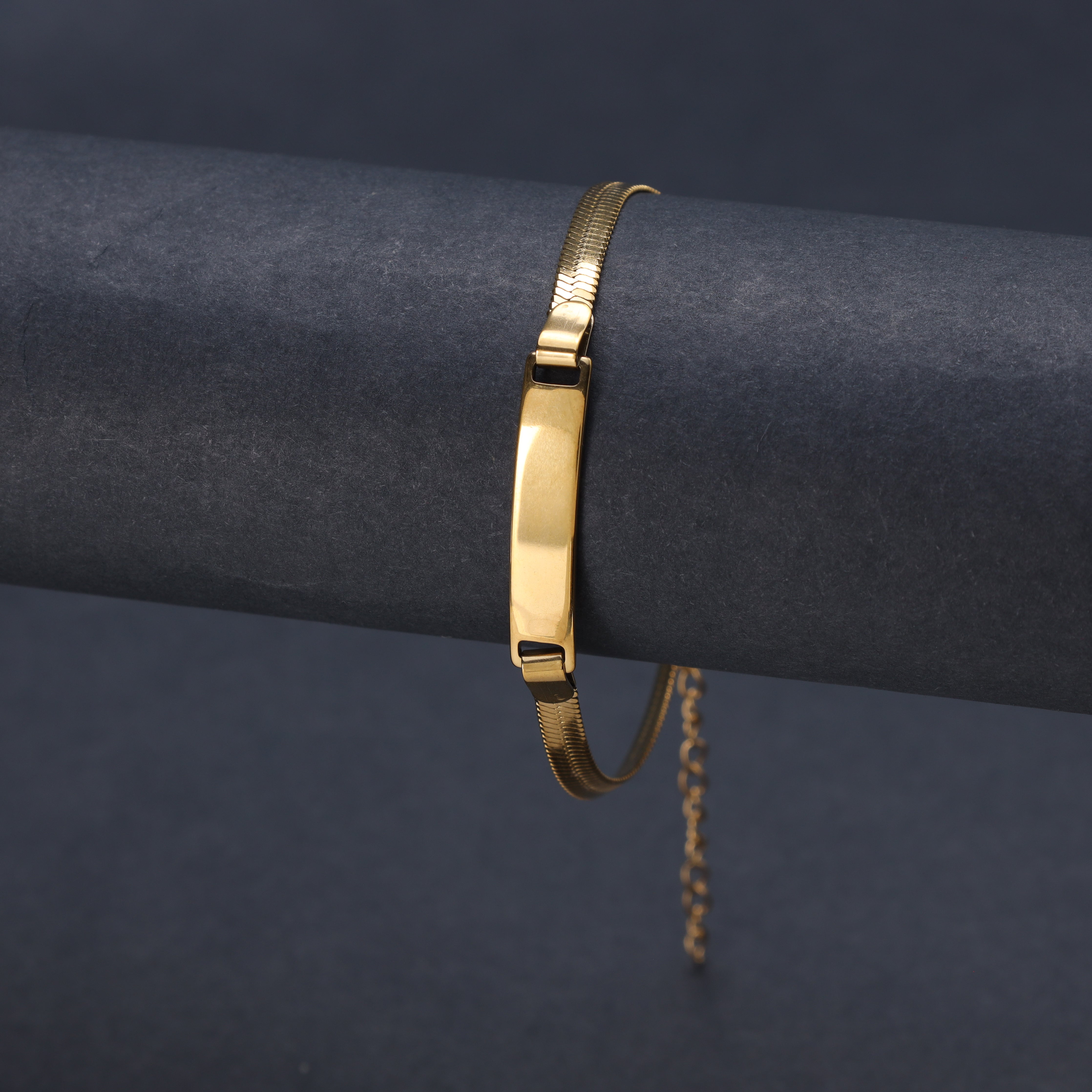 Herringbone mit platten Armband 5mm aus Edelstahl 18K Vergoldet - Taipan Schmuck