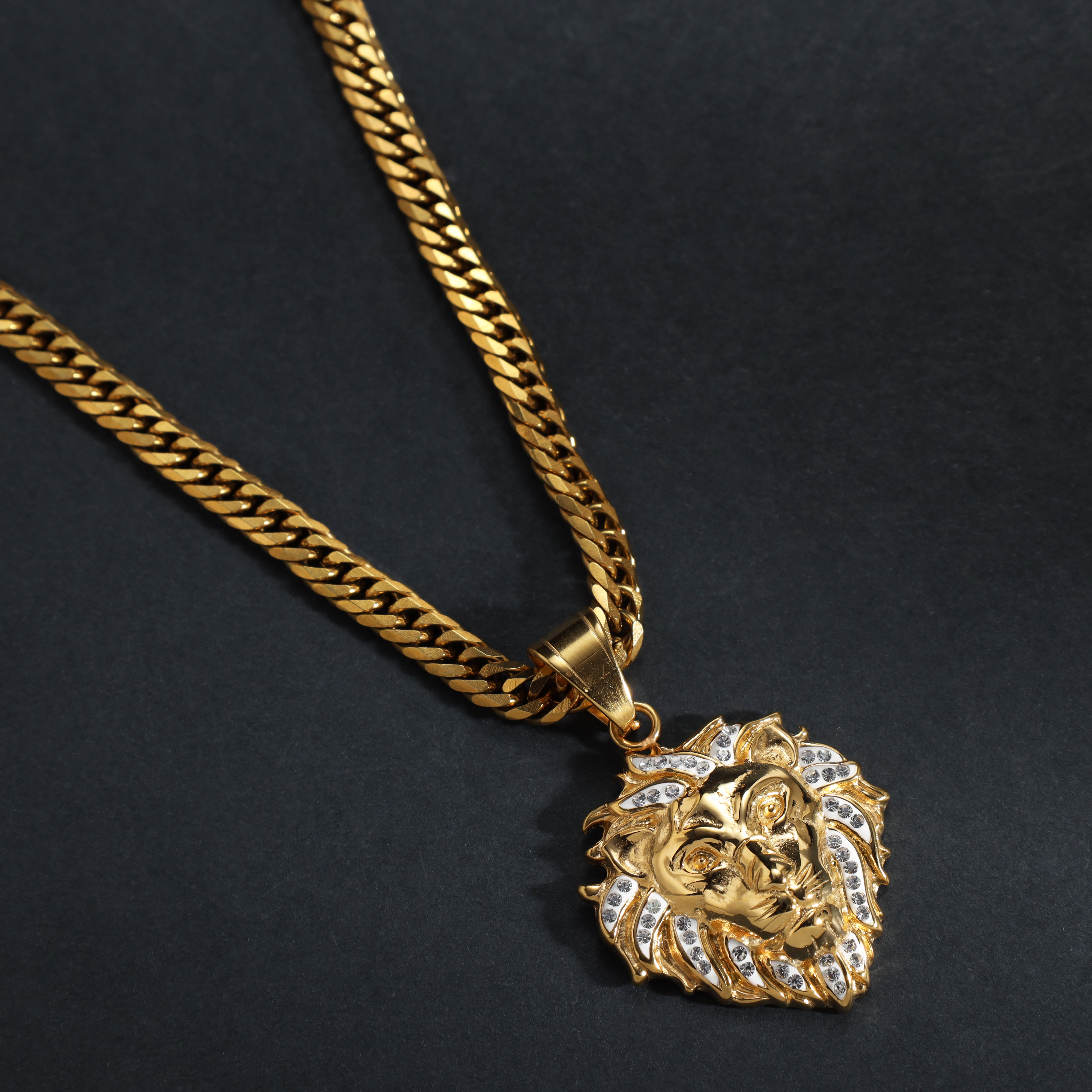 Iced out stil Löwe Anhänger aus Edelstahl 18K Vergoldet - Taipan Schmuck