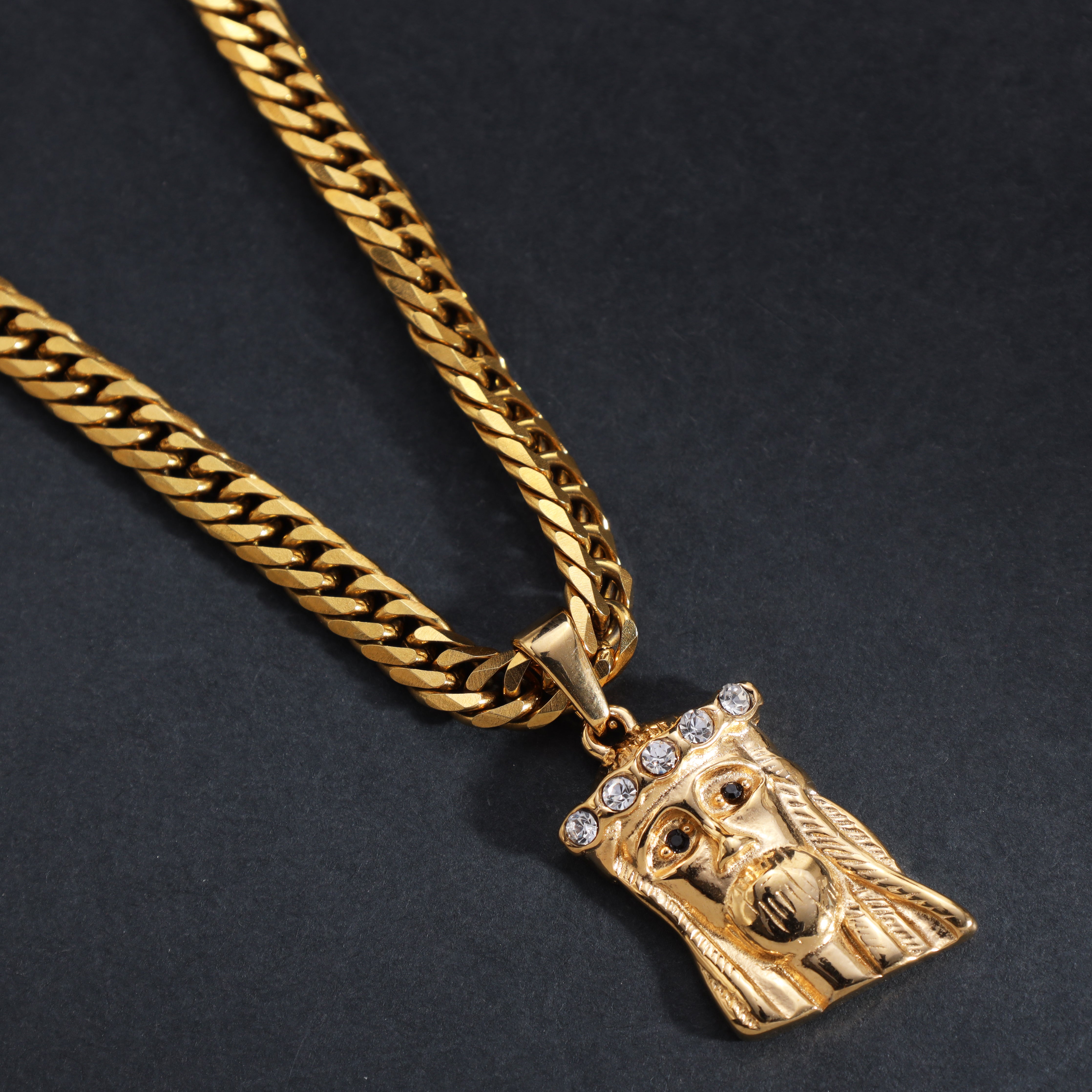 Jesus Piece Anhänger aus Edelstahl 18K Vergoldet - Taipan Schmuck