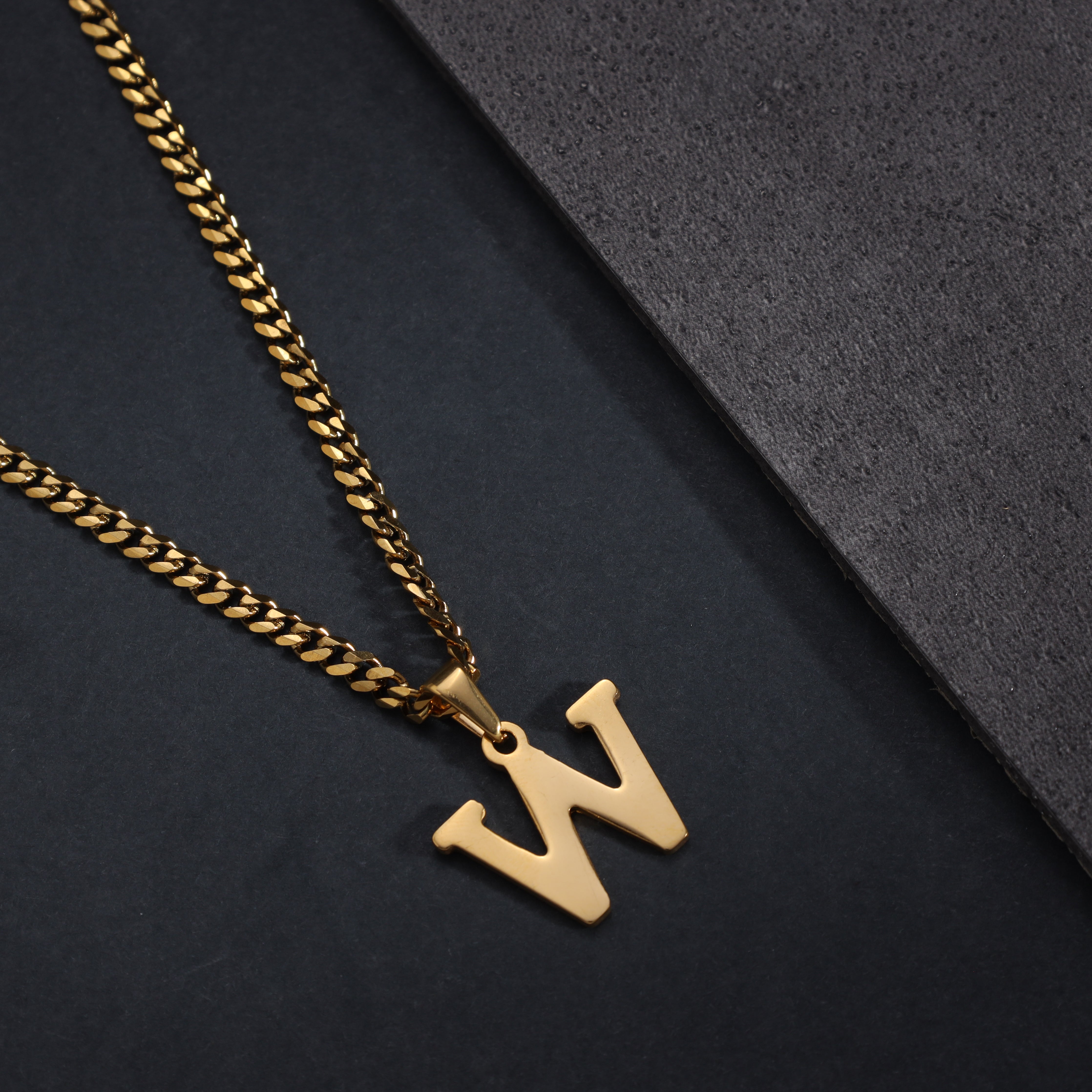 A-Z Alphabet Anhänger aus Edelstahl 18K Vergoldet