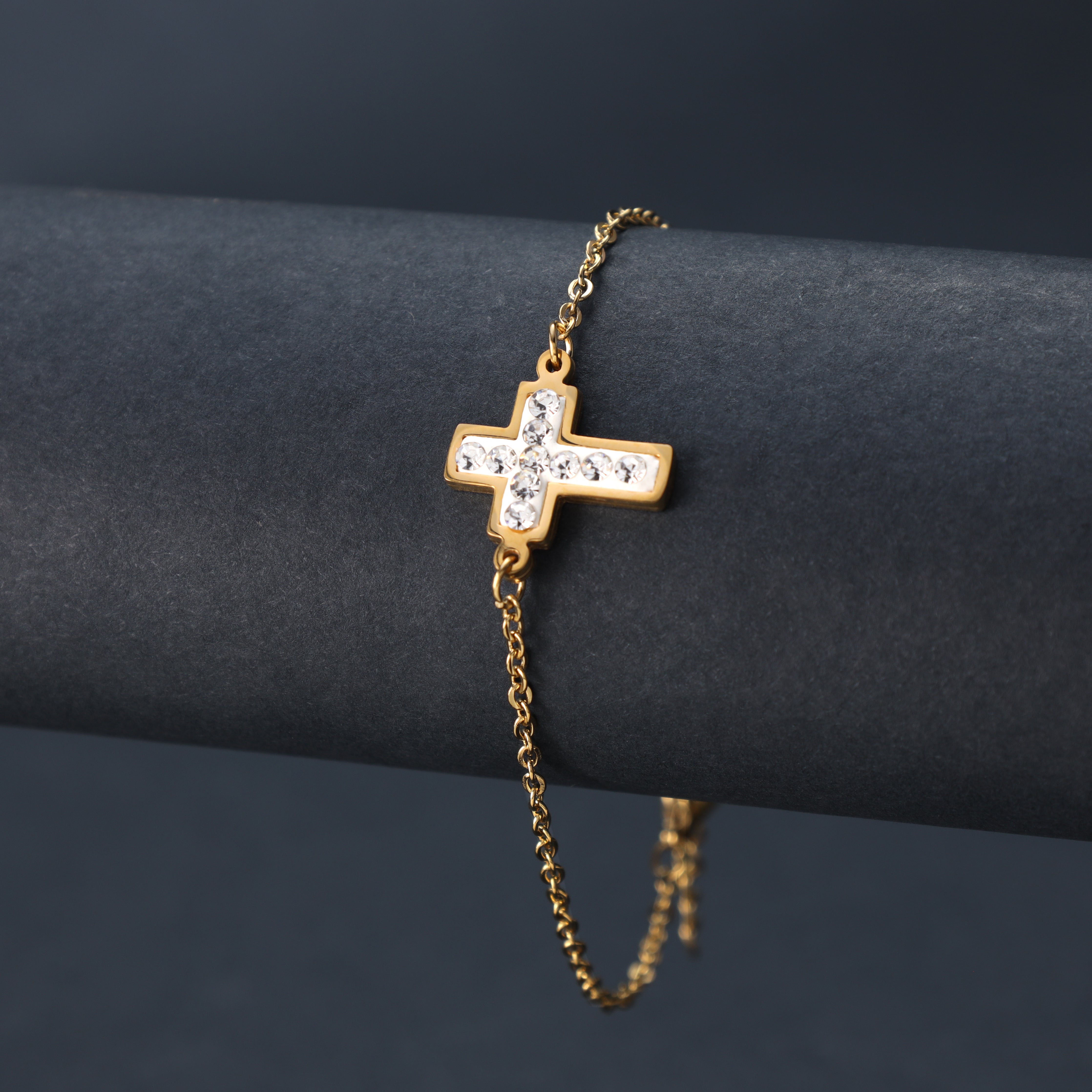 Ladies anchor chain with cross bracelet made of stainless steel 14K gold plated 