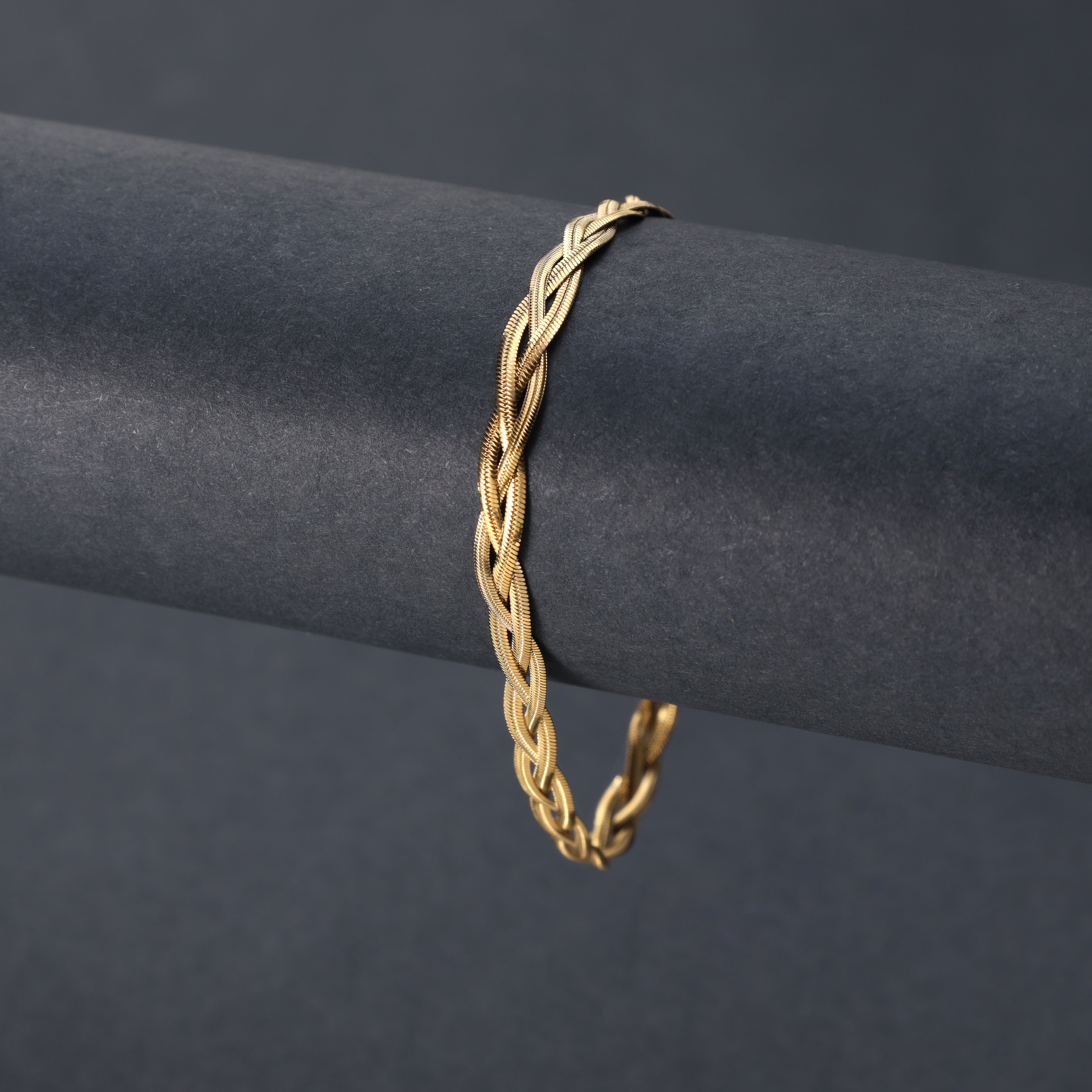 Ladies bracelet snake chain made of stainless steel 14K gold plated 