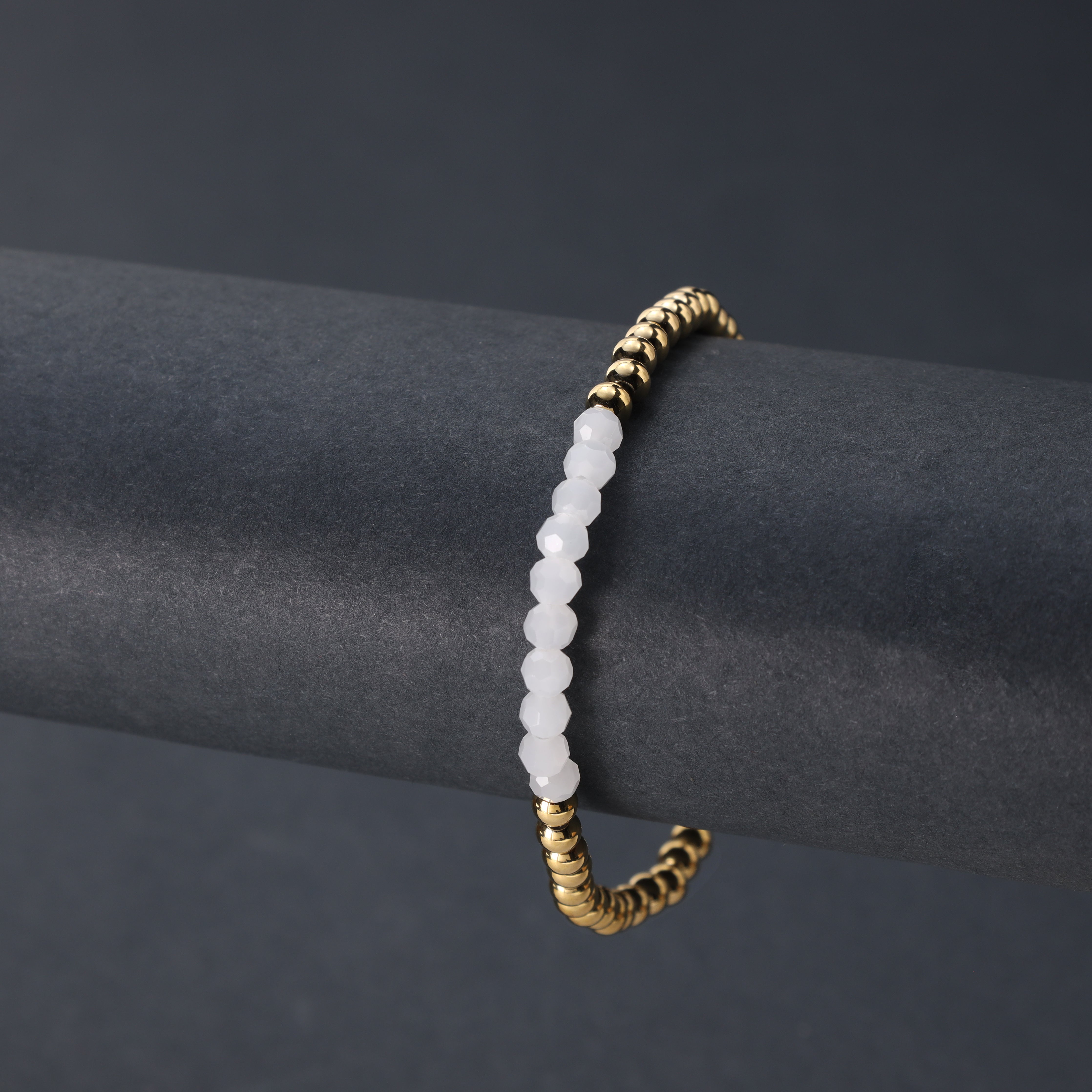 Ladies Gold &amp; White Beads Bracelet Made of Stainless Steel 