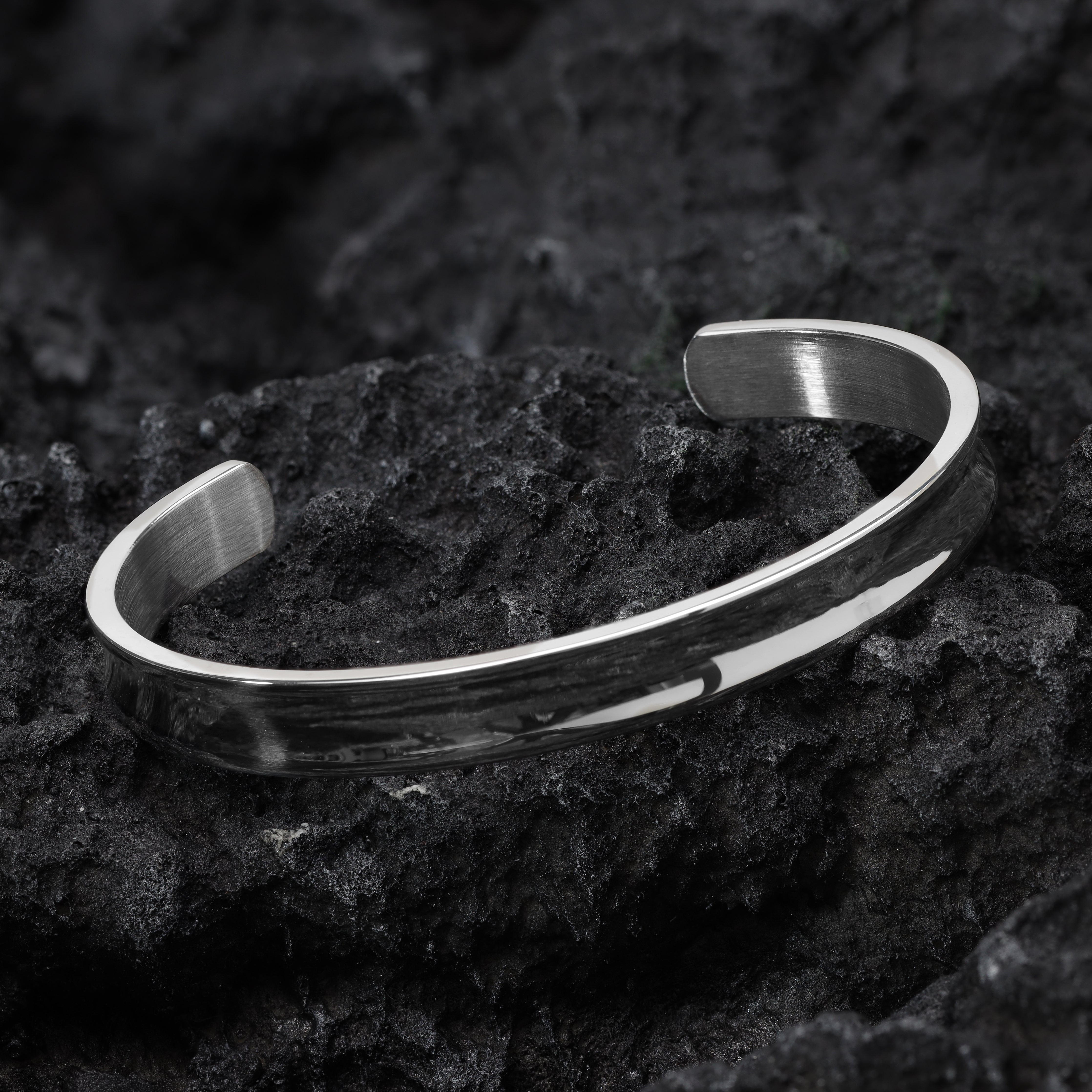 Bangle bracelet 8mm wide made of stainless steel 