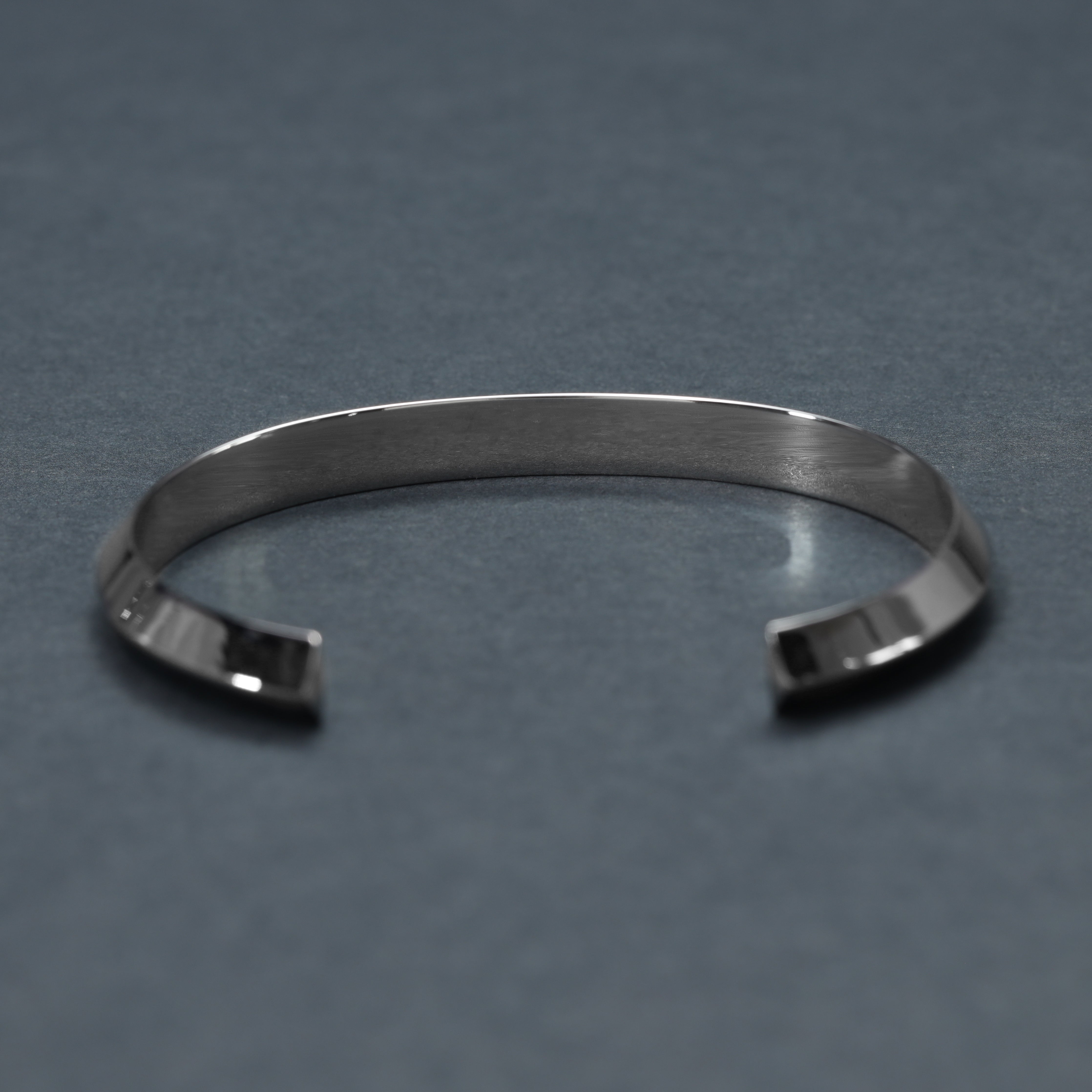 Bangle bracelet 7mm wide made of stainless steel 