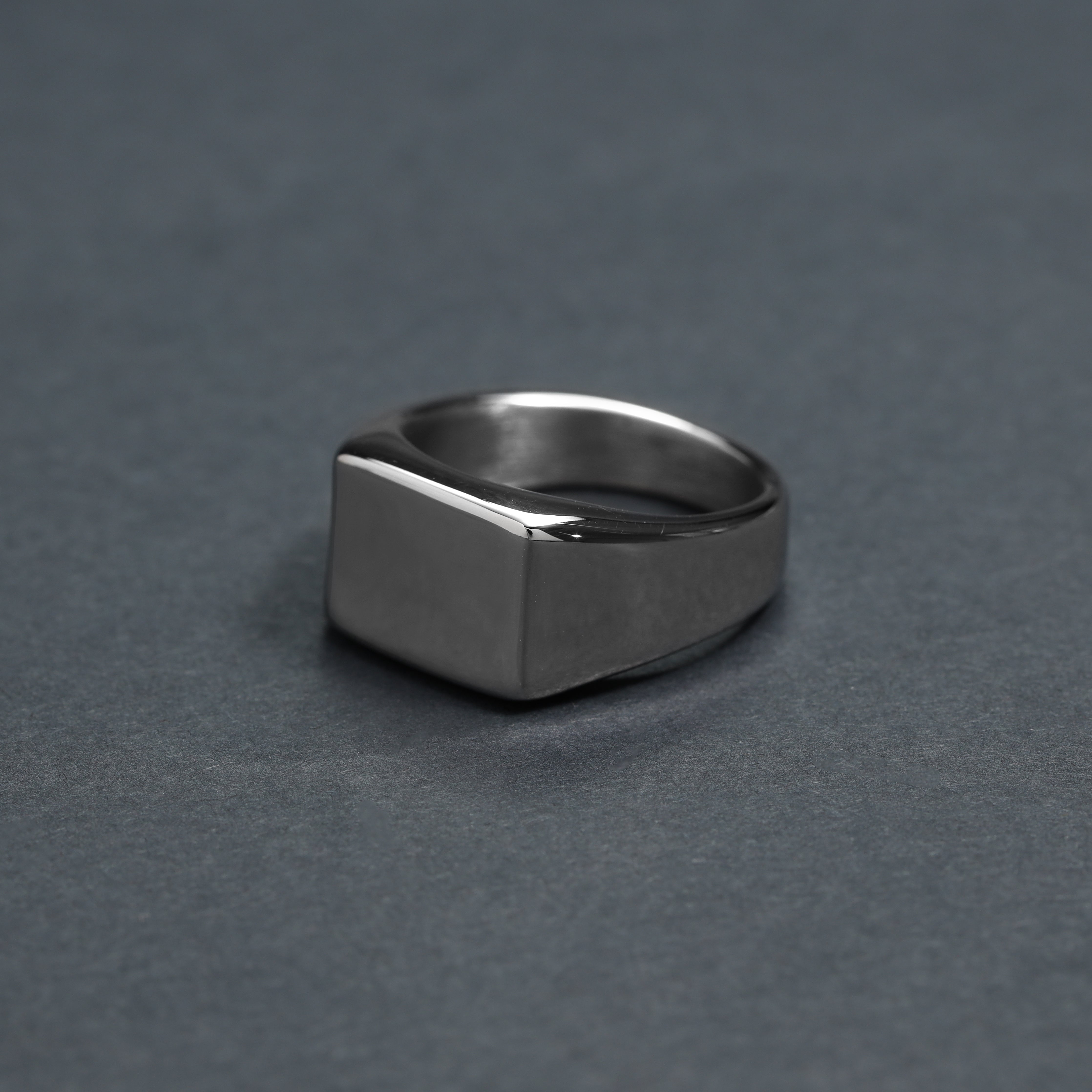 Eleganter Ring Siegelring Größe 8-12 unisex aus Edelstahl - Taipan Schmuck