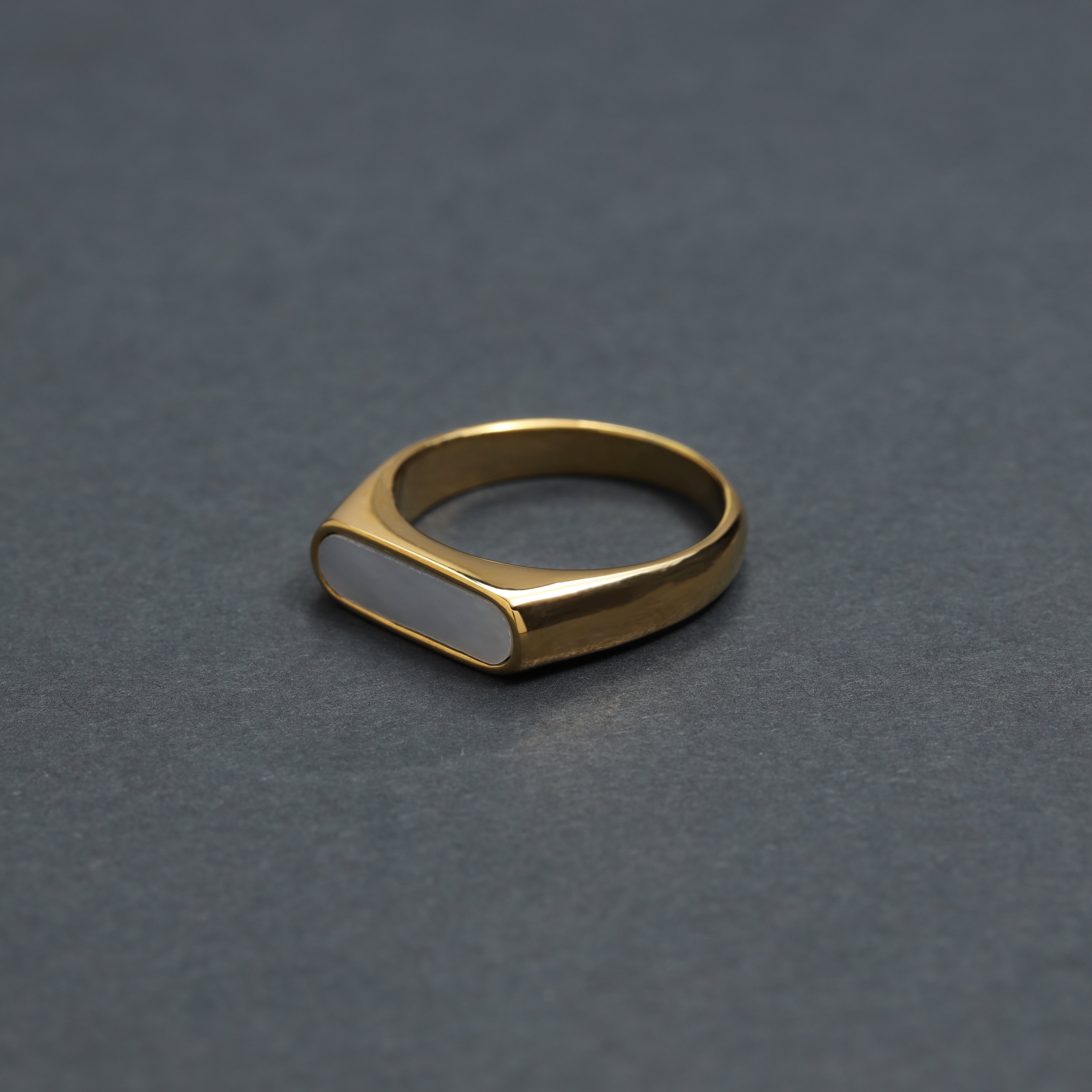 Eleganter Ring Siegelring Größe 5-13 unisex aus Edelstahl vergoldet - Taipan Schmuck