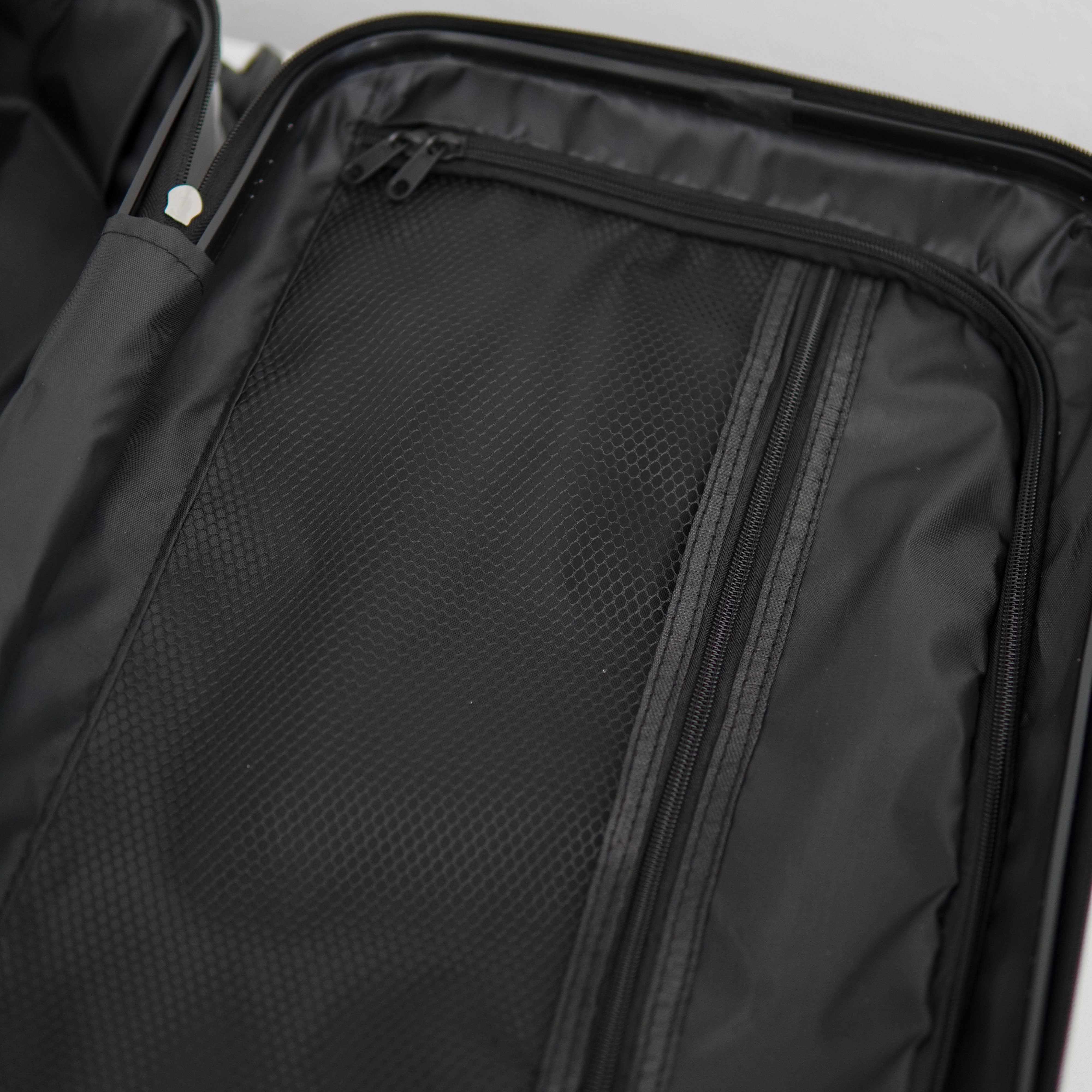 Handgepäck Koffer Trolley in schwarz mit Taipan Ketten Design