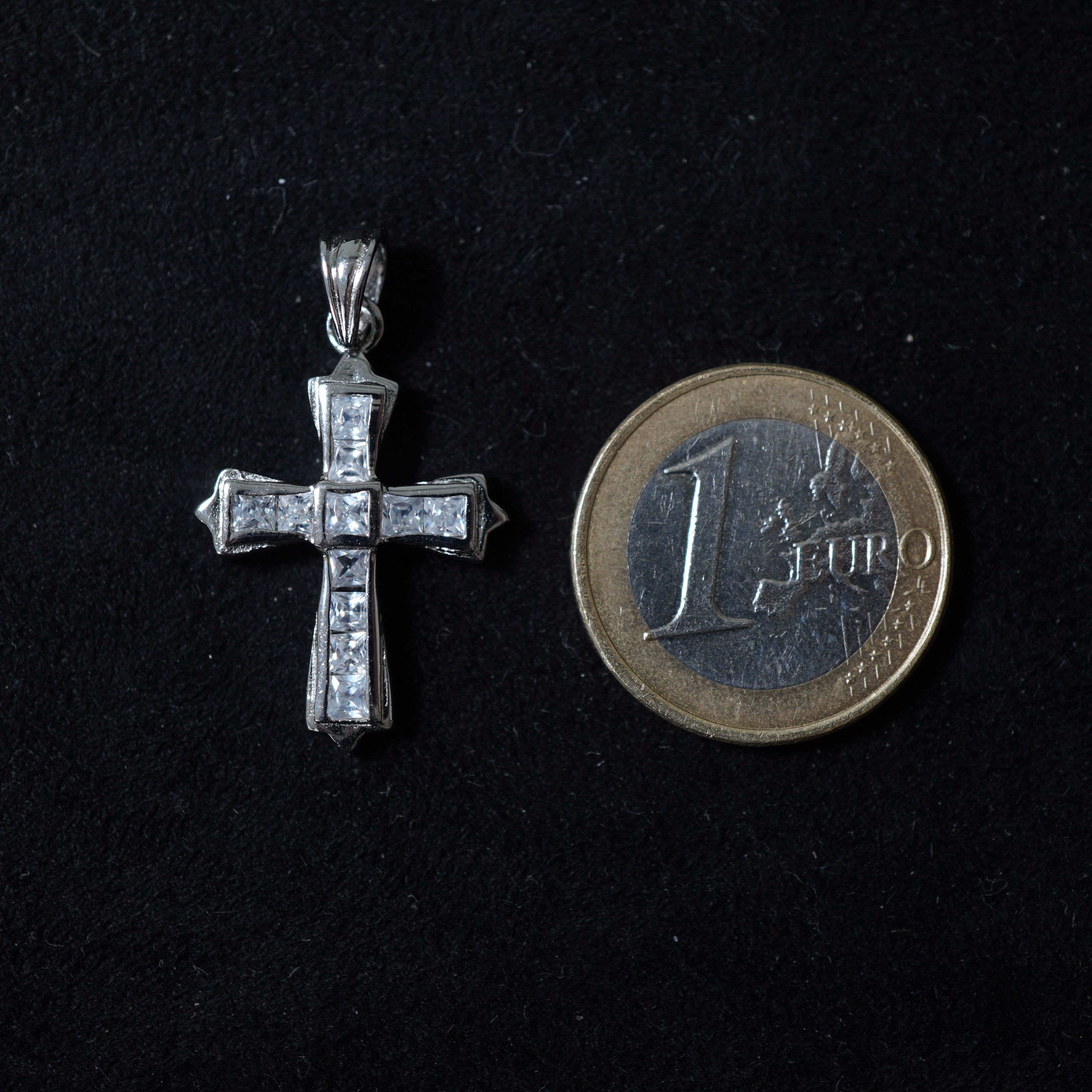 Kreuz Anhänger Iced Out Stil aus 925 Sterlingsilber