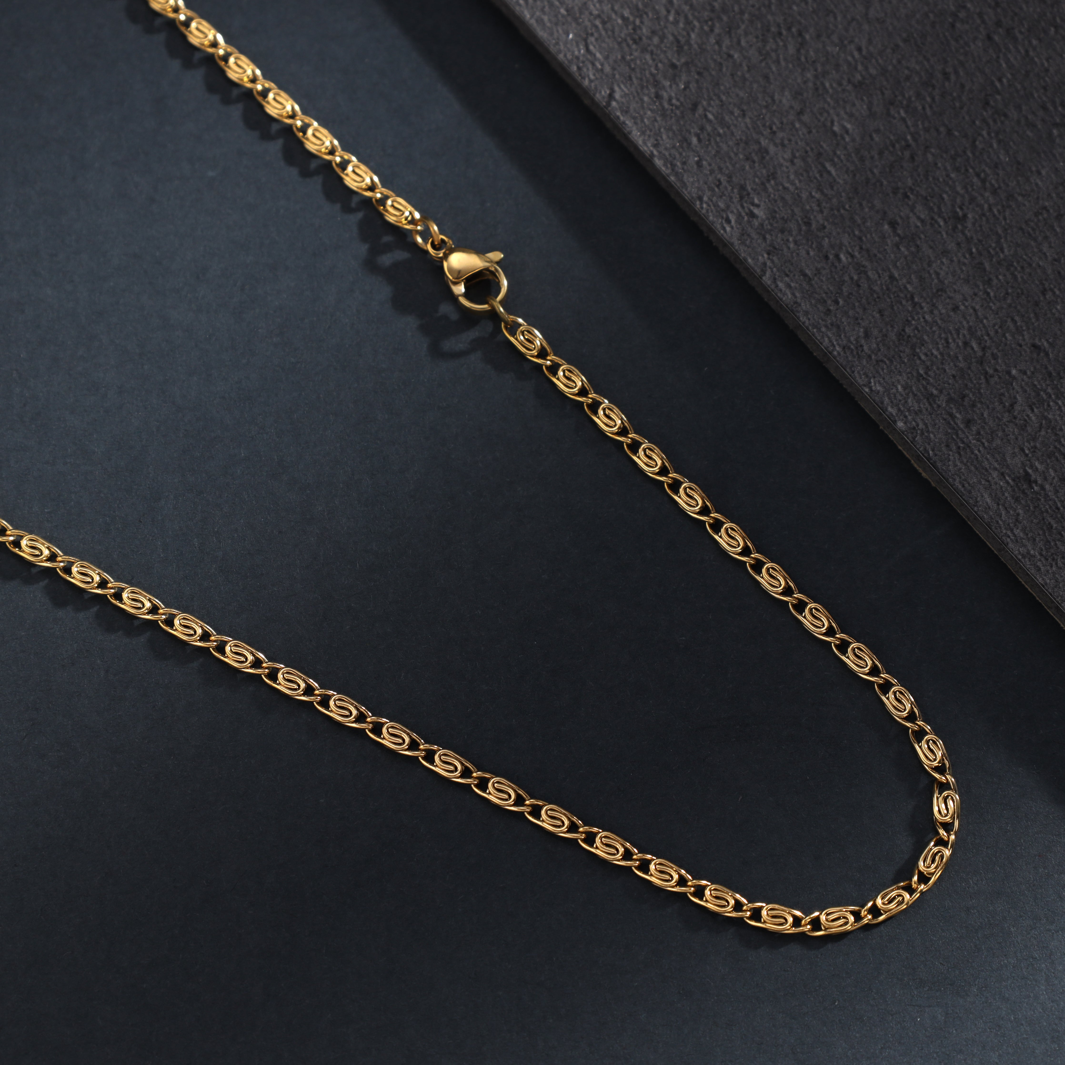 2.5mm S-curb chain made of stainless steel 18K gold plated 