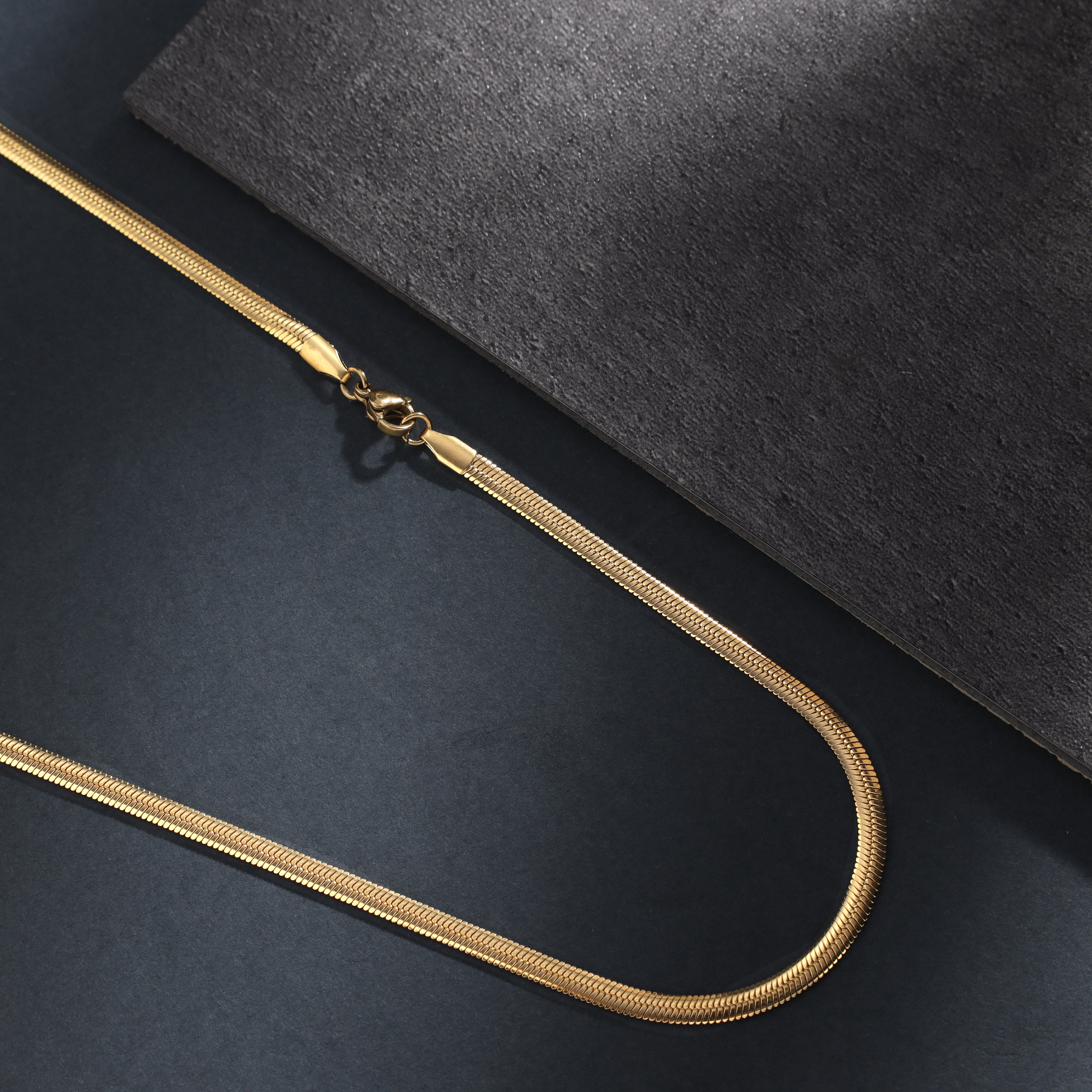 3mm Fischgrätenkette Herringbone aus Edelstahl 18K Vergoldet - Taipan Schmuck