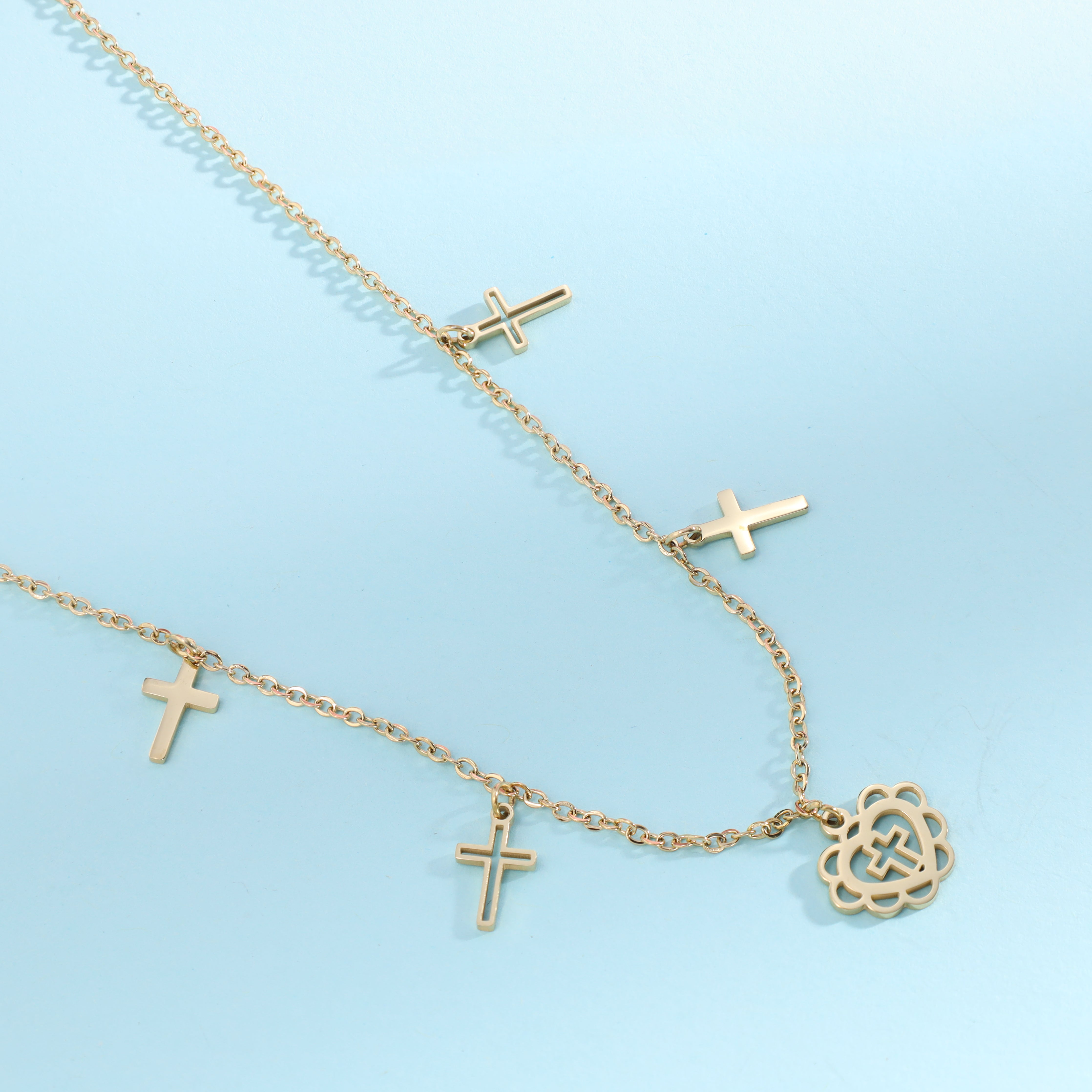 Women's necklace with cross &amp; heart pendant made of stainless steel 18K gold-plated