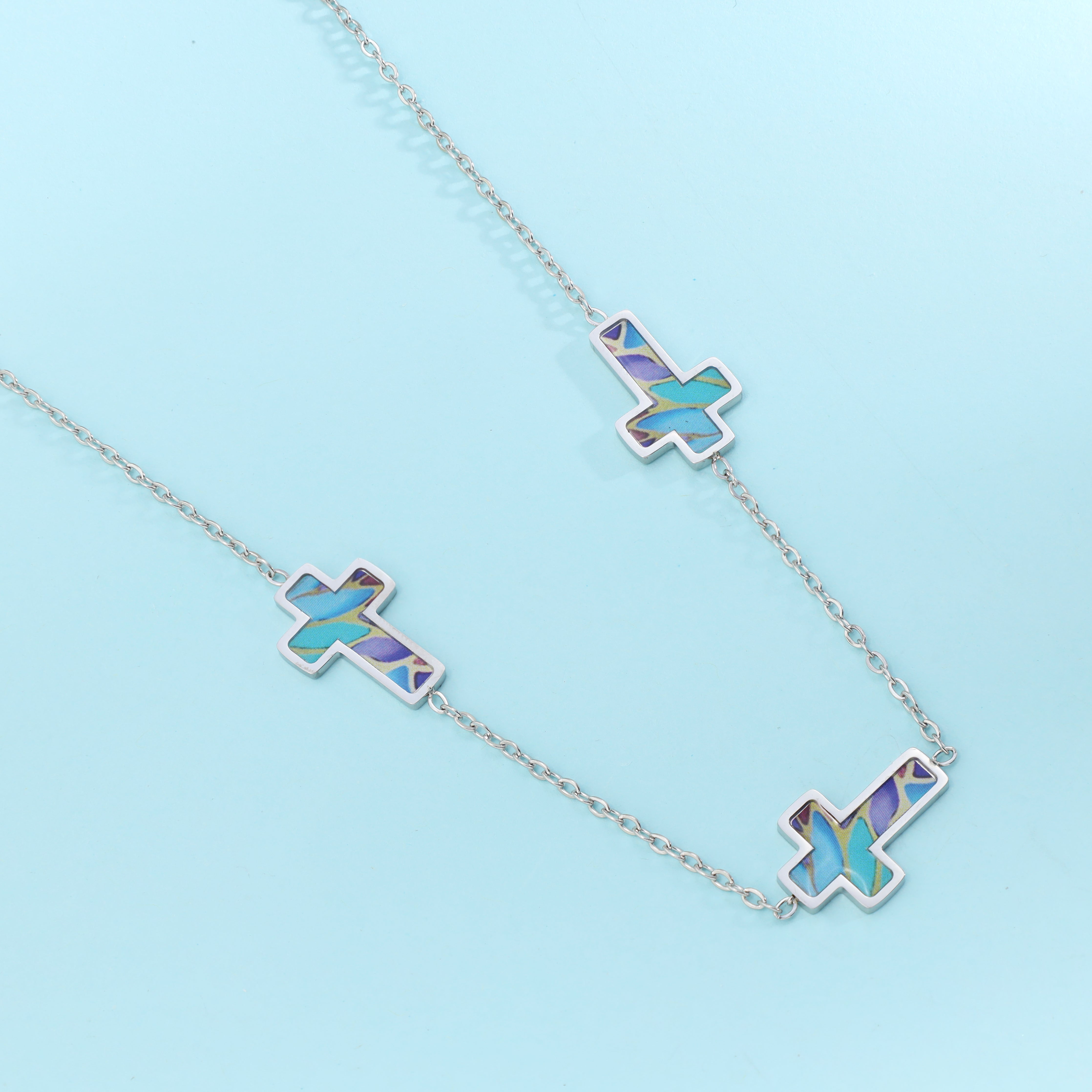 Ladies necklace with 3 crosses made of stainless steel 