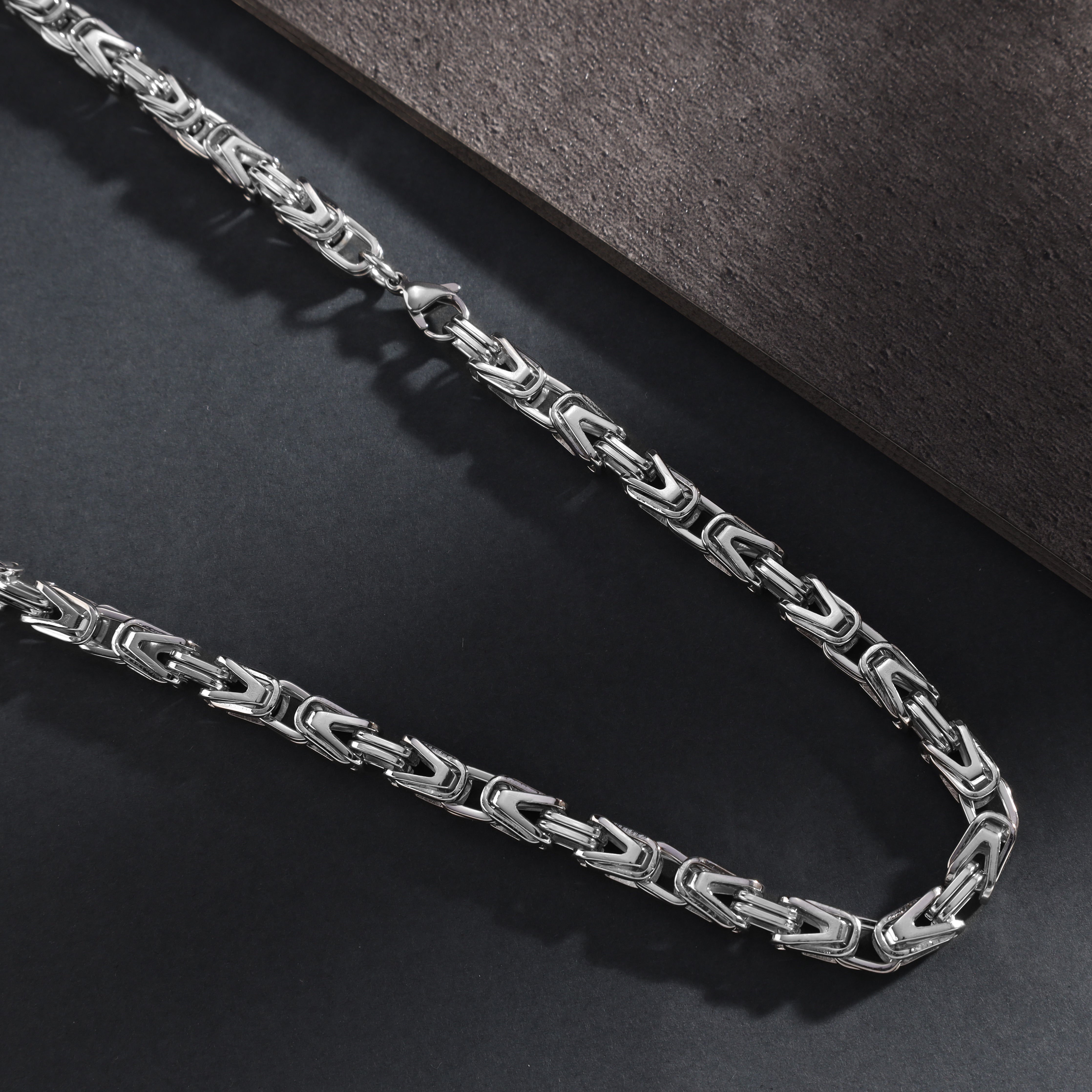 King chain 6mm wide made of stainless steel 